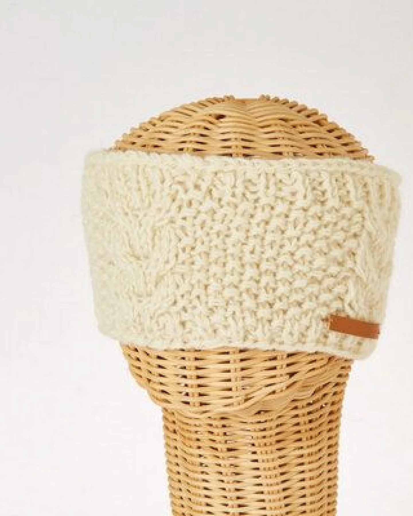 short'n'pietz Schurwollstirnband mit senkrechtem Zopfmuster, handgestrickt – Ansicht 4
