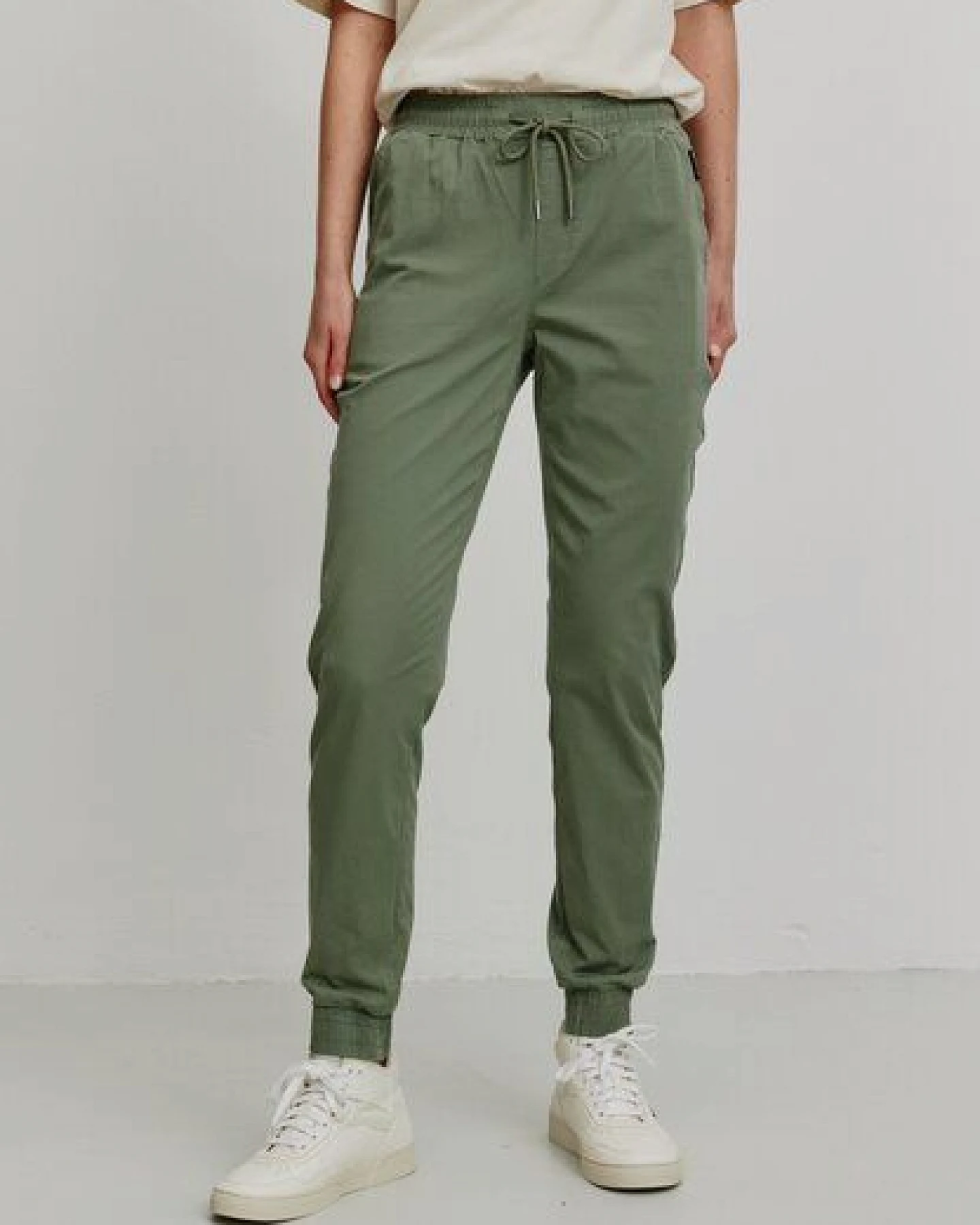 Damen Jogg Chino aus Bio-Baumwoll Mix - CALATHEA - recolution – Ansicht 3