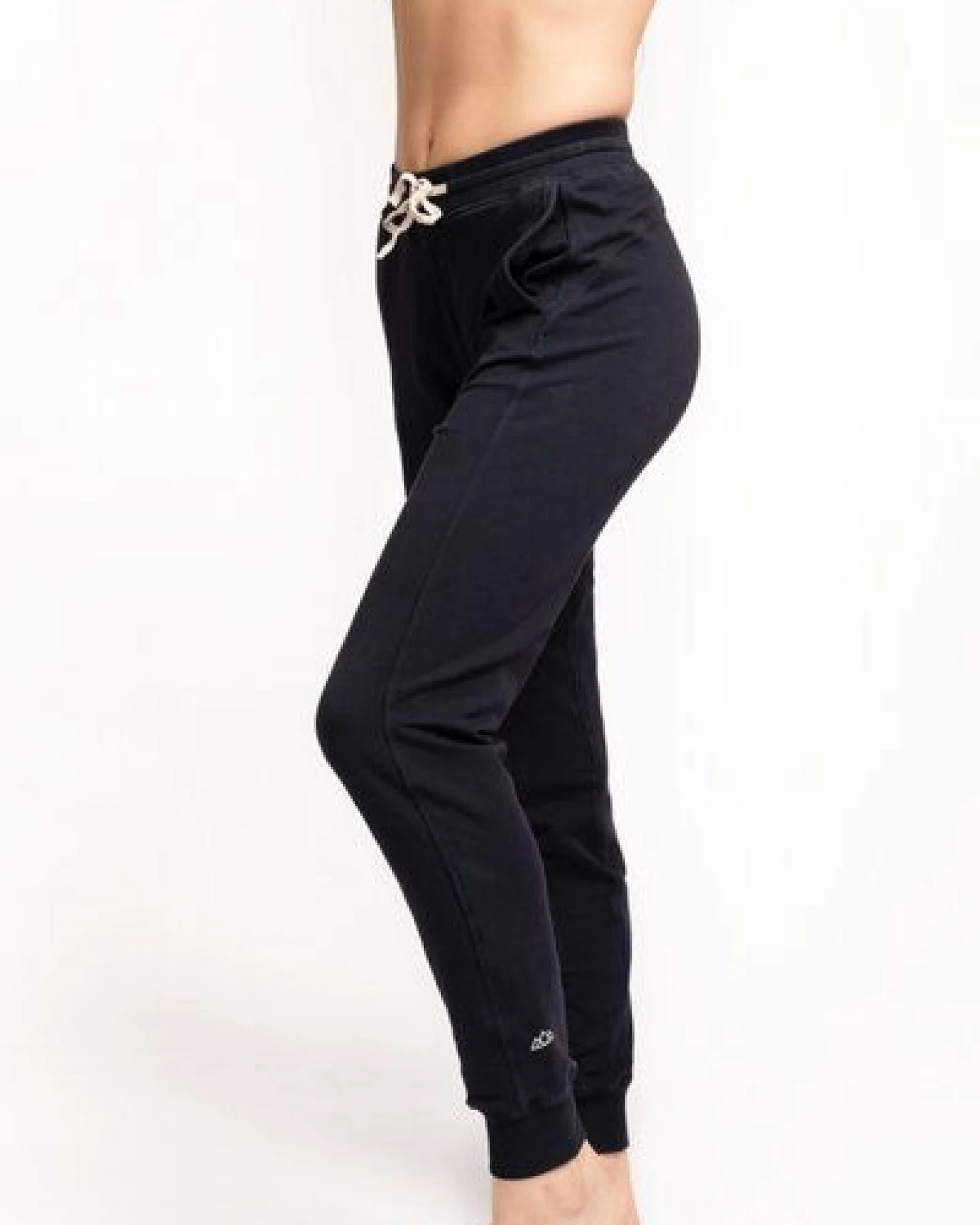 M23 Damen Jogginghose aus Bio-Baumwolle, Modell „Emma“ – Ansicht 2