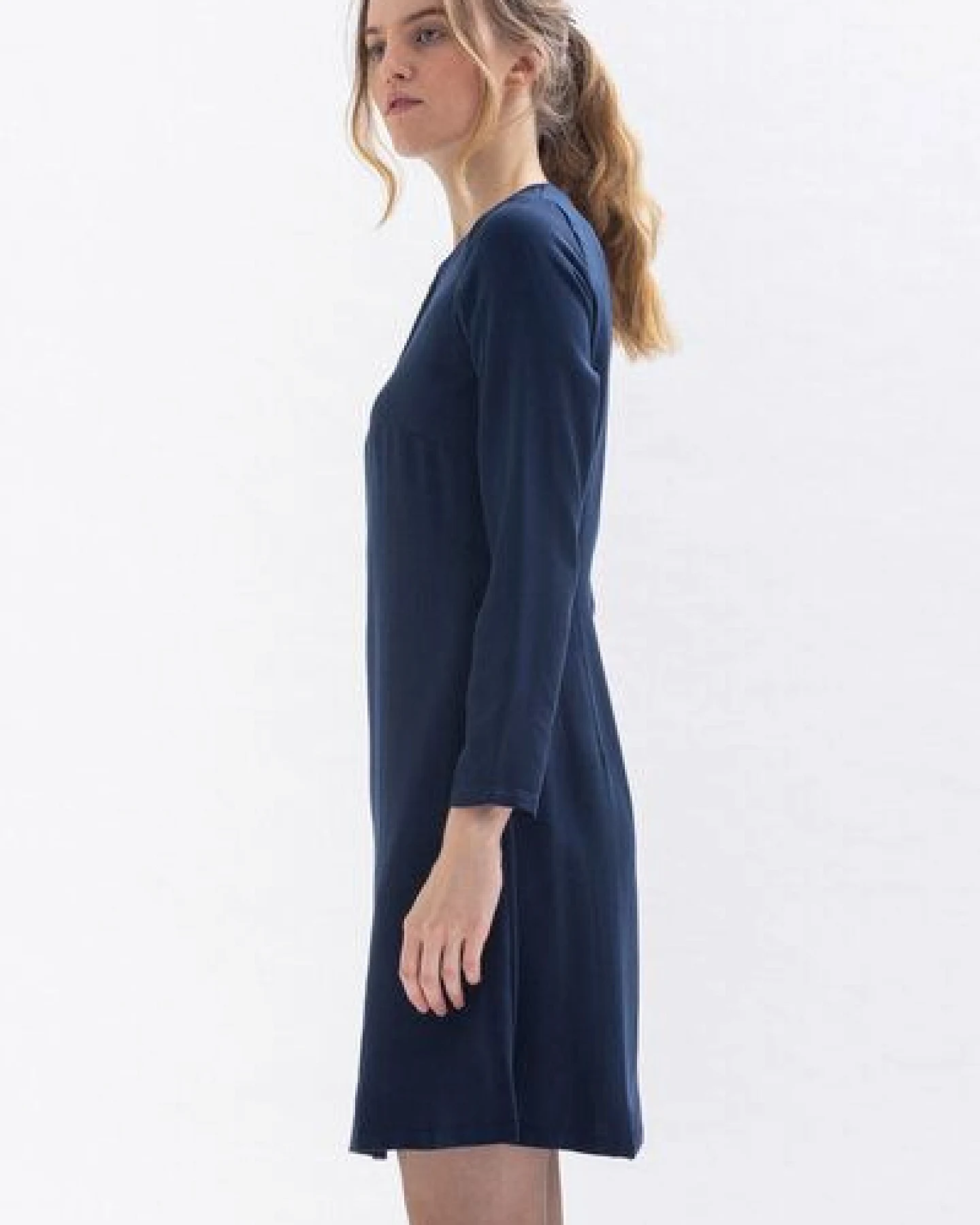 Studio Hertzberg Knielanges Kleid KLAA-RA aus Tencel in blau, grün und merlotrot – Ansicht 4