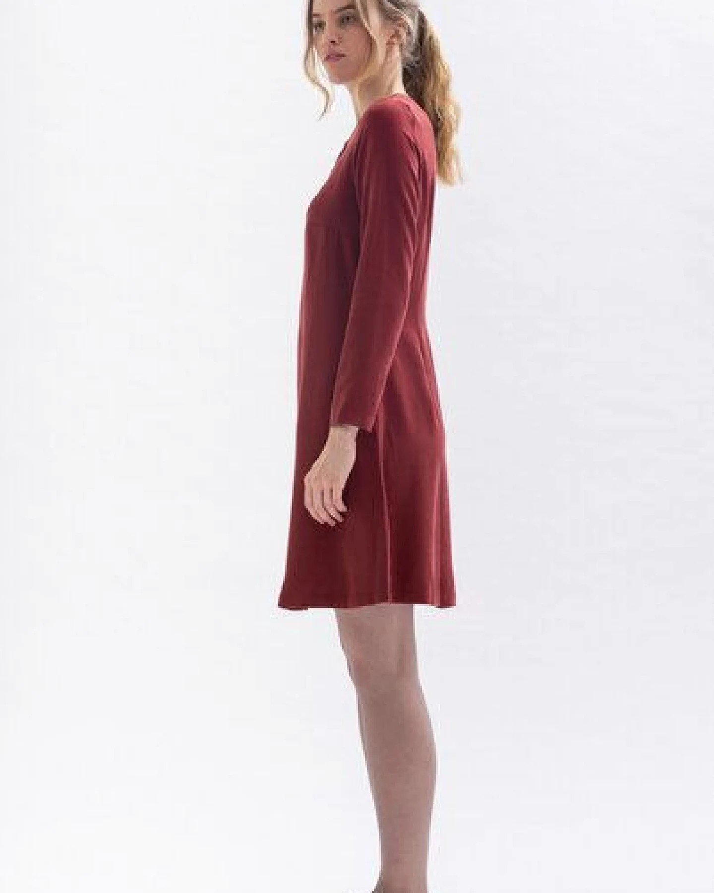 Studio Hertzberg Knielanges Kleid KLAA-RA aus Tencel in blau, grün und merlotrot – Ansicht 4