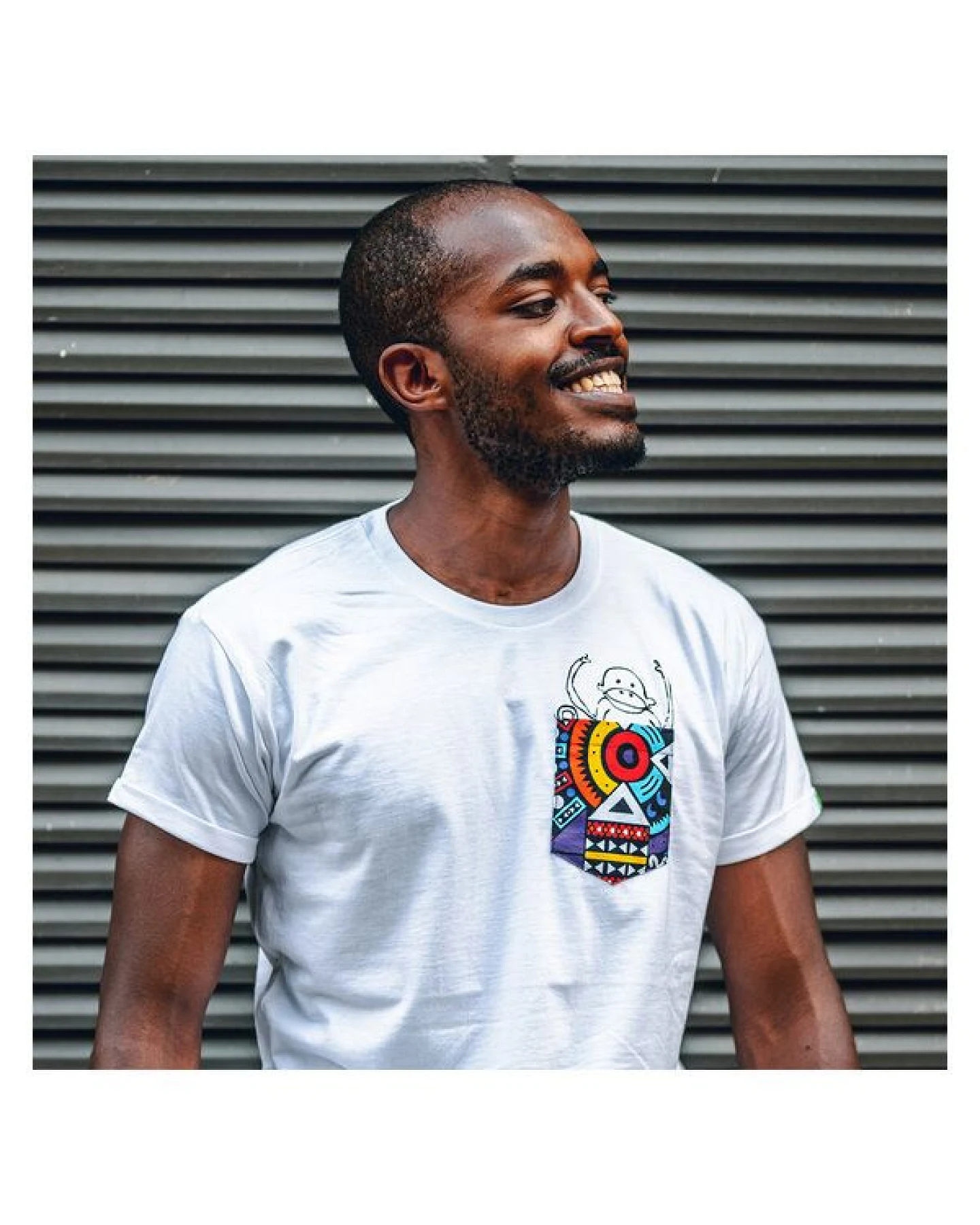 Kipepeo-Clothing Herren T-Shirt aus Bio-Baumwolle mit Brusttasche NYANI Made in Africa – Ansicht 4