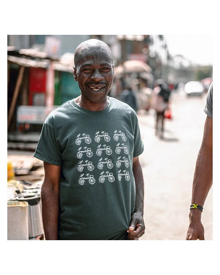 Kipepeo-Clothing Herren Print T-Shirt aus Bio-Baumwolle FAHRRAD Dunkelgrün Made in Africa