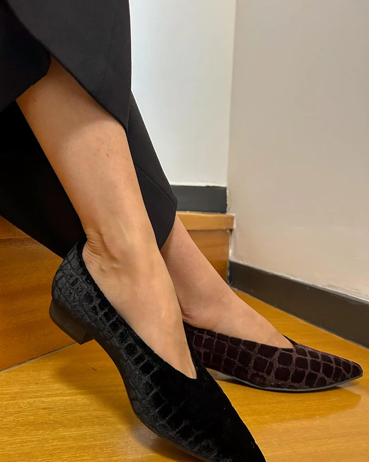 Momoc Damen vegan Ballerinas Graphit Samt Coco V.2. Schwarz
