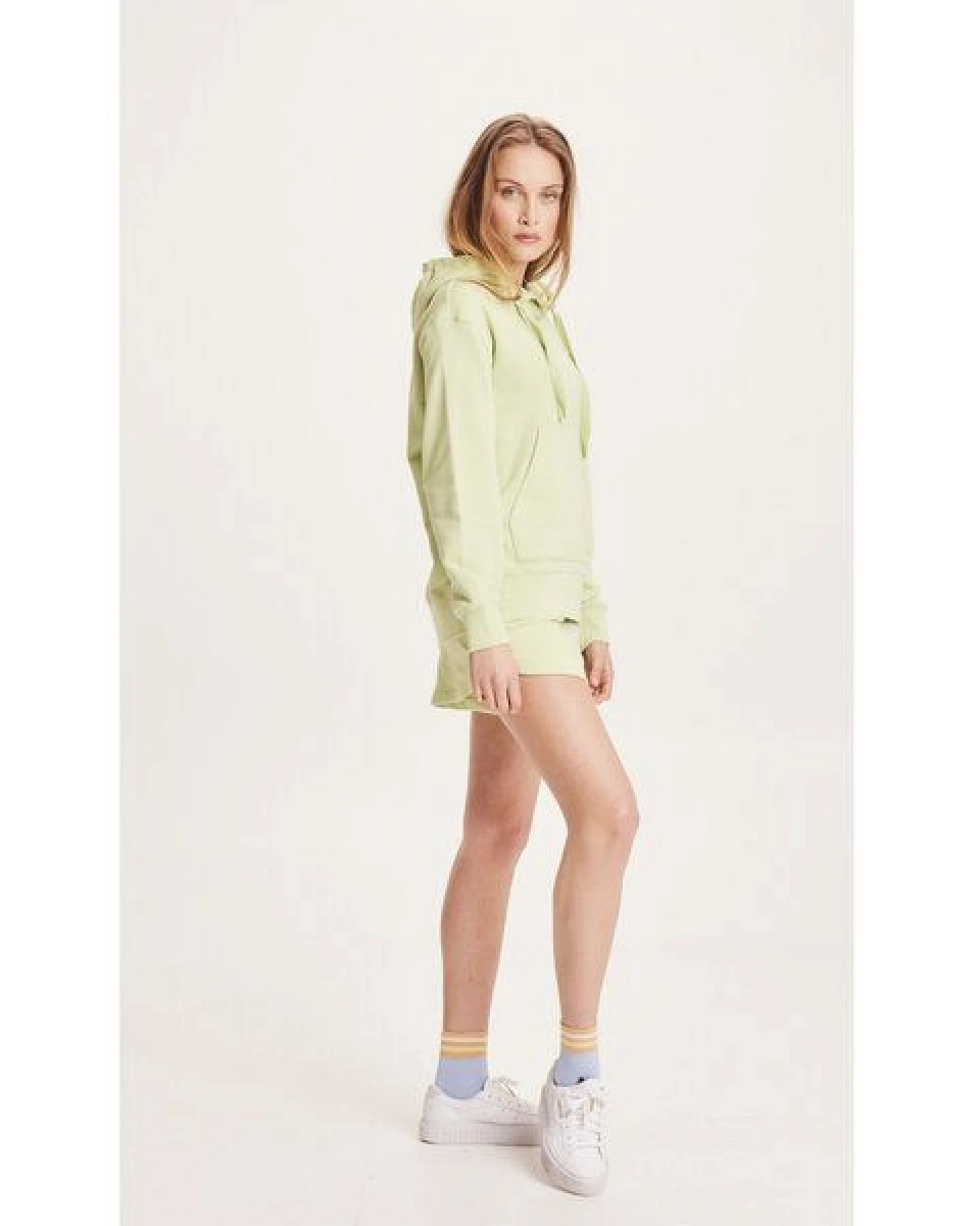 KnowledgeCotton Apparel Jogging-Shorts - TEAKY sweat shorts - aus Bio-Baumwolle – Ansicht 2