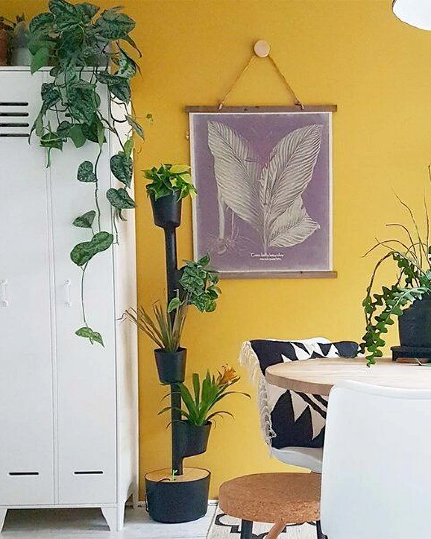 CitySens vertikaler Blumentopf mit automatischer Bewässerung; 4 Blumentöpfe – Ansicht 4