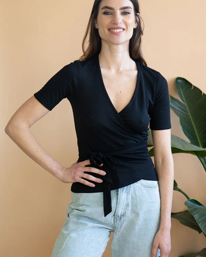 Avani Damen vegan Wickeltop Olivier Schwarz