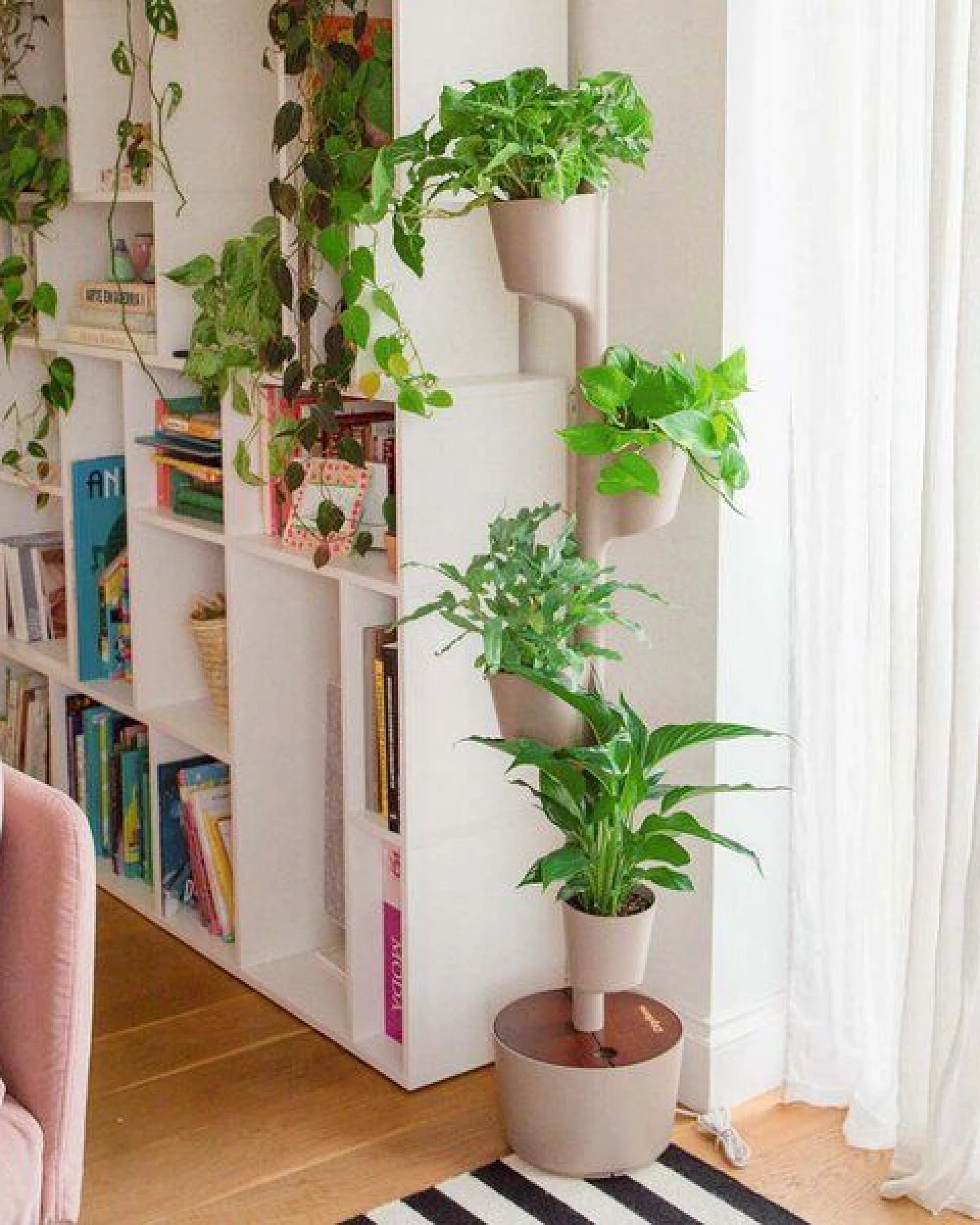 CitySens Vertikaler Blumentopf mit Wifi-Selbstbewässerung; 4 Blumentöpfe – Ansicht 3