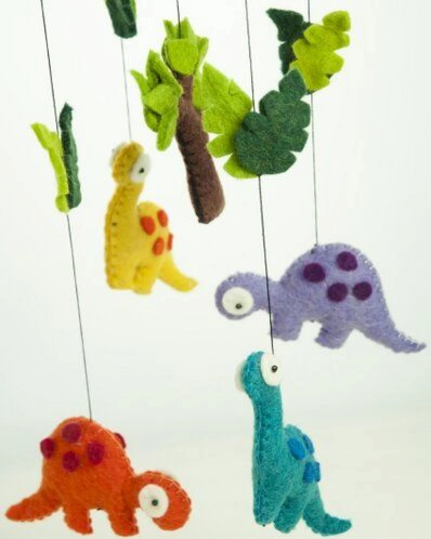 short'n'pietz Mobile mit 4 bunten Dinosauriern, handgefilzt – Ansicht 2