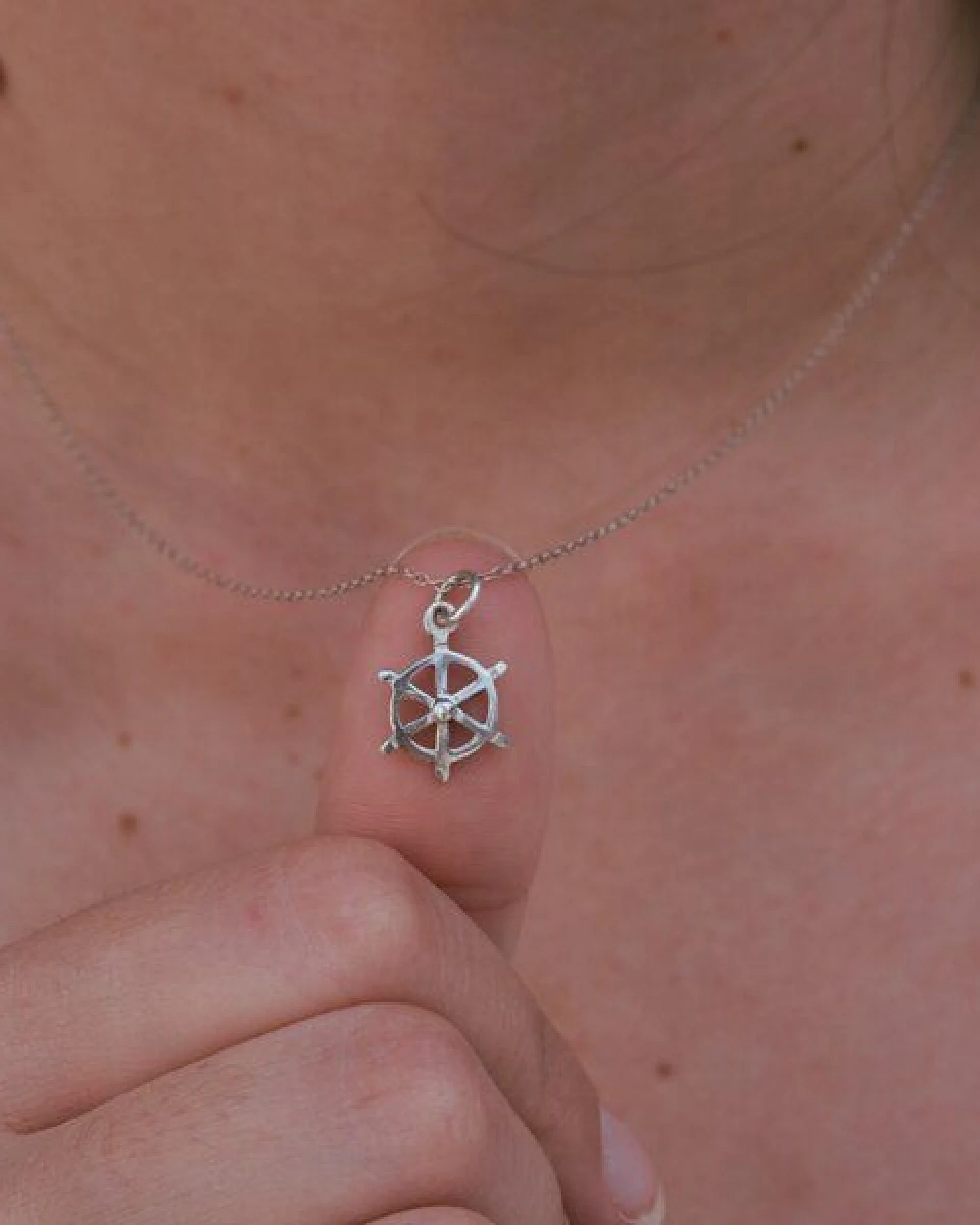 pakilia Silber Kette Steuerrad Fair-Trade und handmade – Ansicht 2