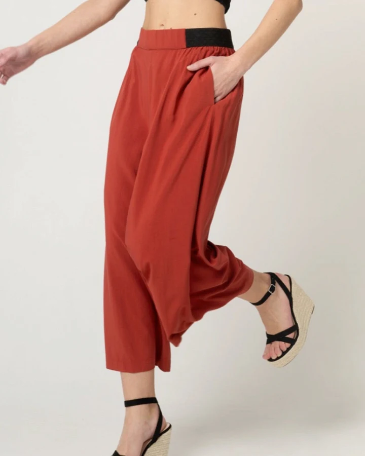 LOVJOI Damen vegan Culotte Tavira Mars Rot
