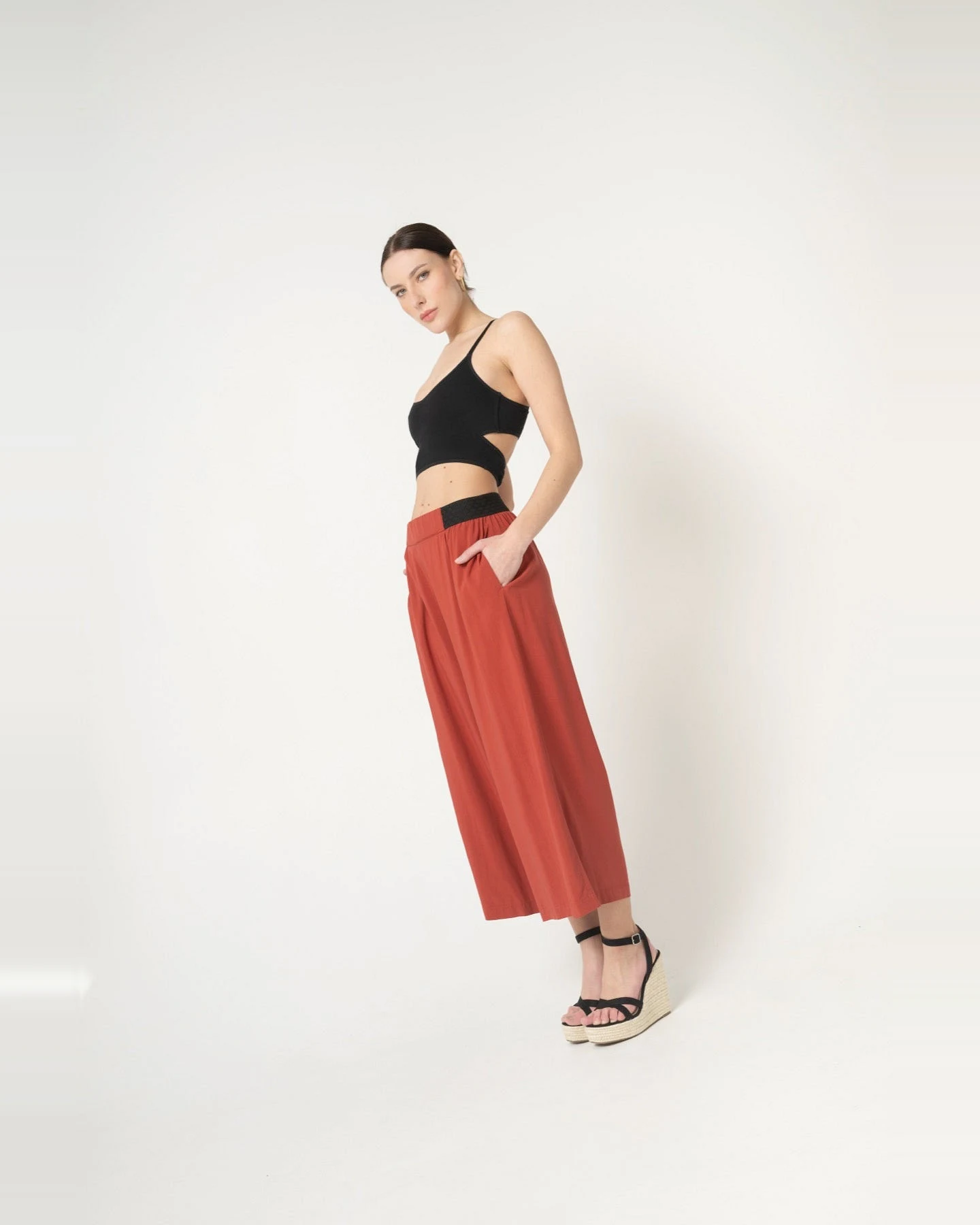 LOVJOI Damen vegan Culotte Tavira Mars Rot – Ansicht 2