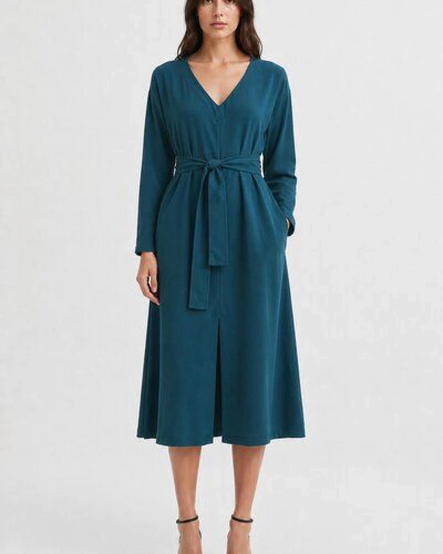 Studio Hertzberg Midikleid *CO-CCOO* mit V-Ausschnitt aus 100% Tencel – Ansicht 3