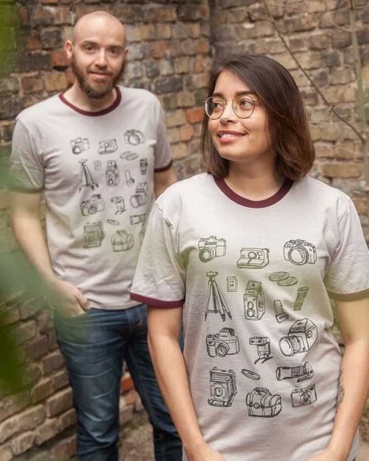 Fotokameras/Photo Camera - päfjes Ringer Unisex T-Shirt - Fair gehandelt aus Baumwolle Slub - Bio - taupe