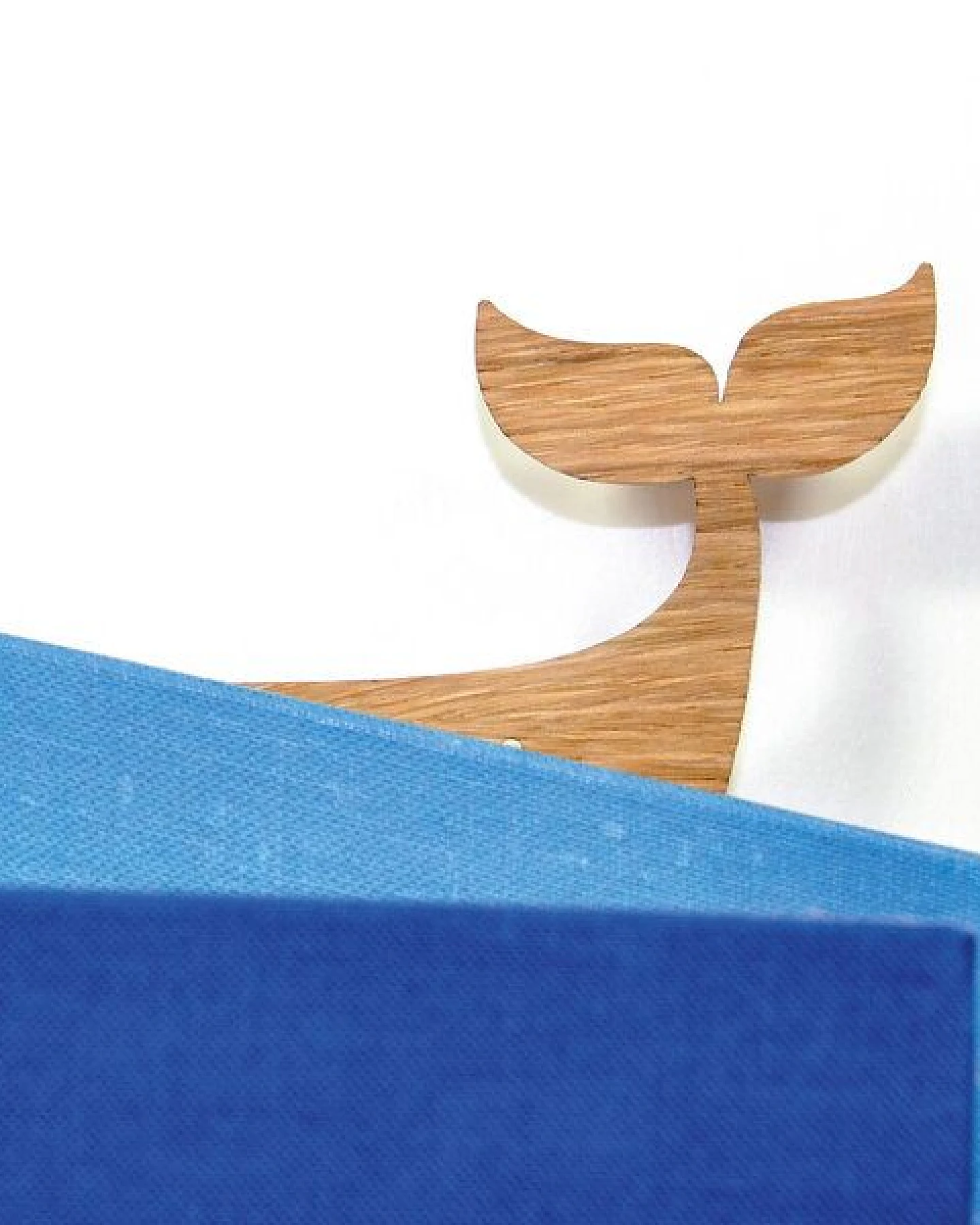Bow & Hummingbird Lesezeichen Wal – Ansicht 2