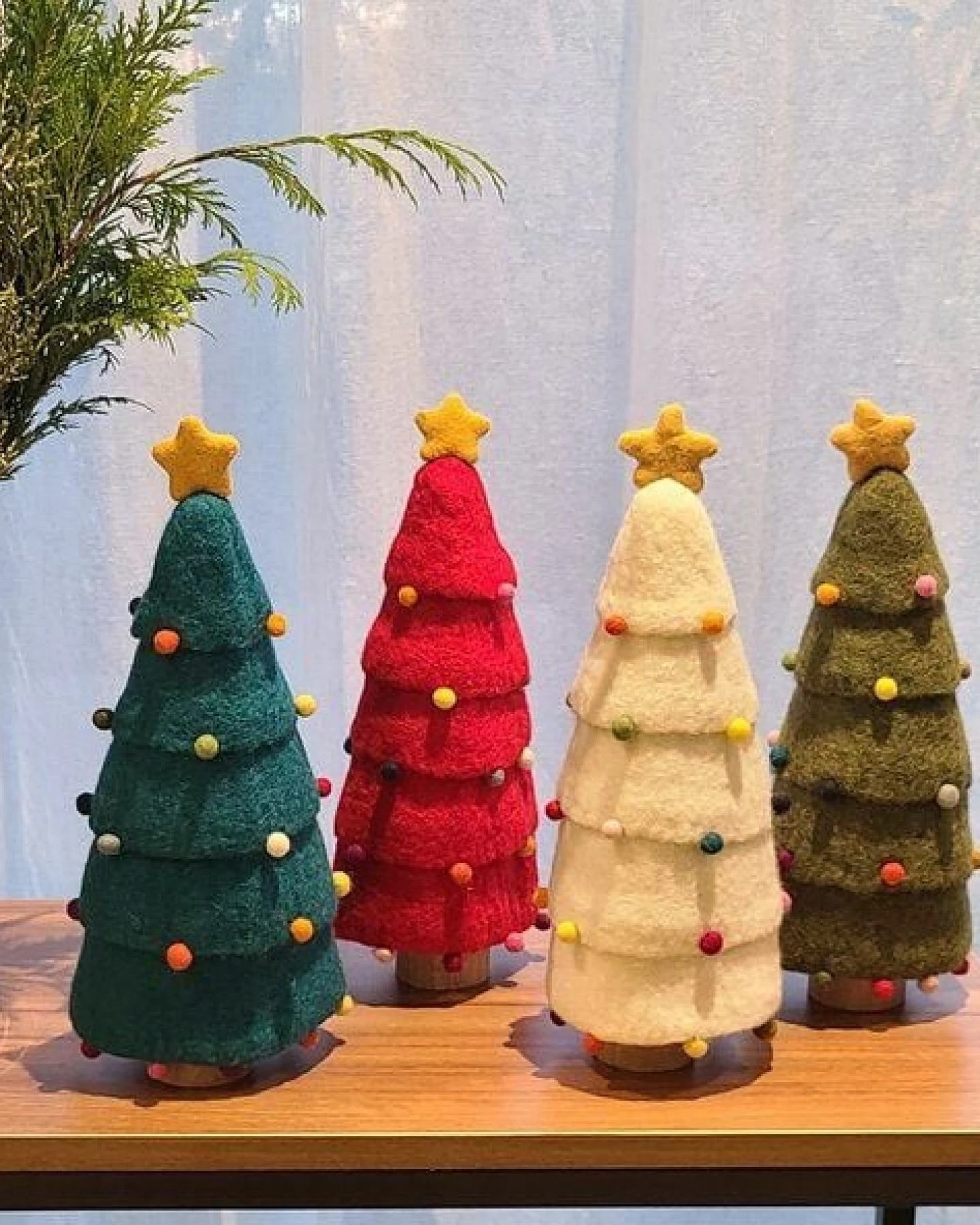 Frida Feeling Weihnachtsbaum (Filz mit Ständer) – Ansicht 2