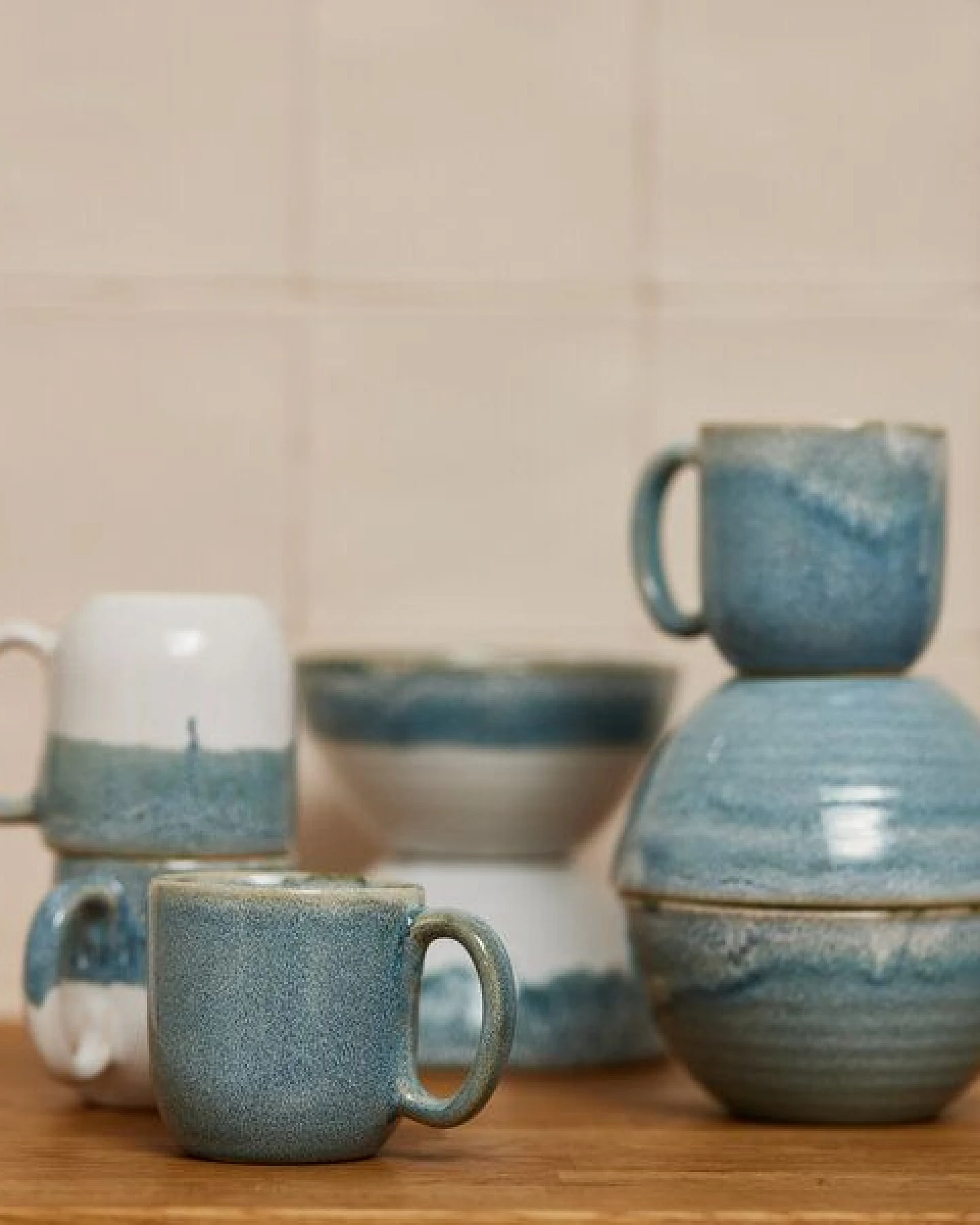 onomao Handgemachte Tasse mit Henkel aus Steinzeug – Ansicht 2