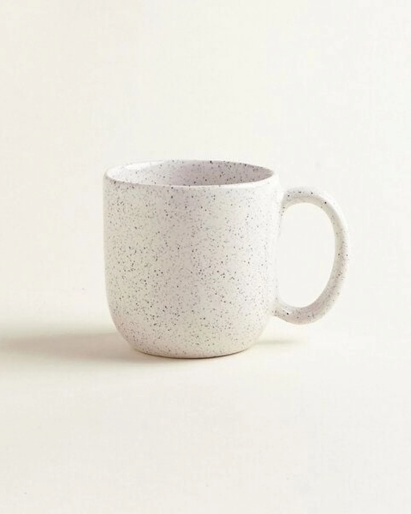 onomao Handgemachte Tasse mit Henkel aus Steinzeug – Ansicht 4