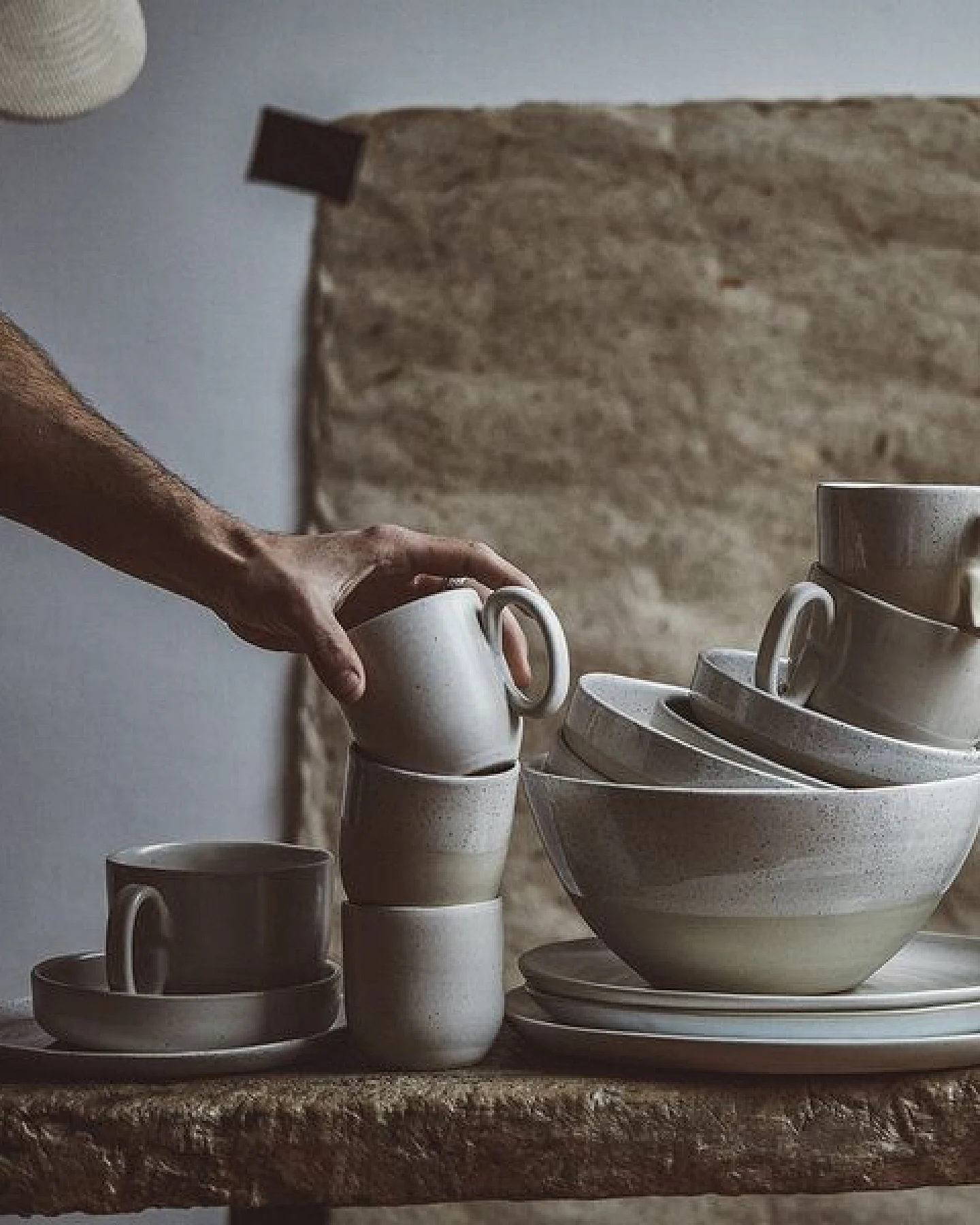 onomao Handgemachte Tasse mit Henkel aus Steinzeug – Ansicht 2