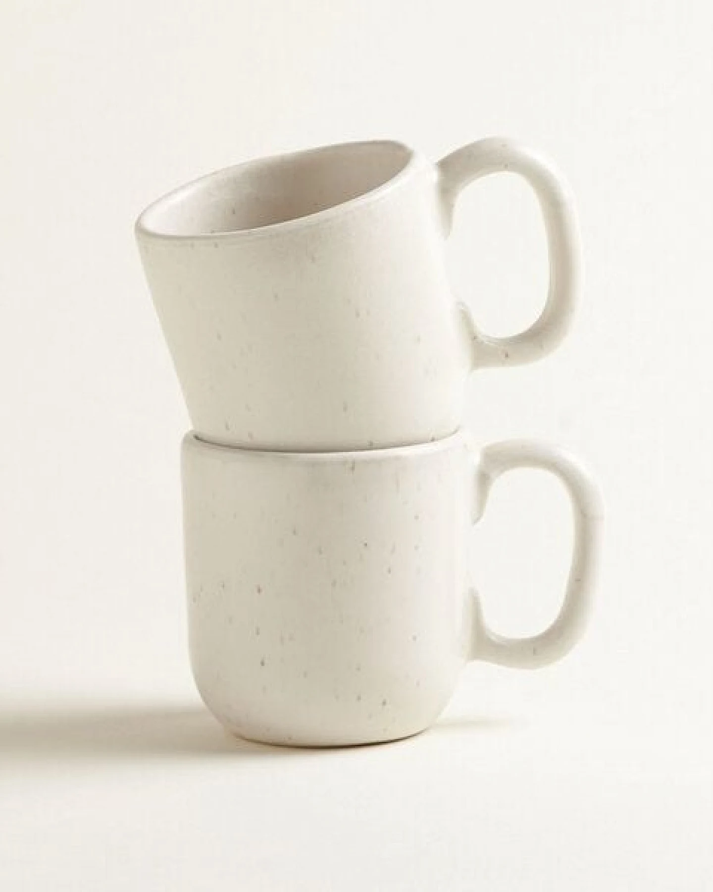 onomao Handgemachte Tasse mit Henkel aus Steinzeug – Ansicht 4