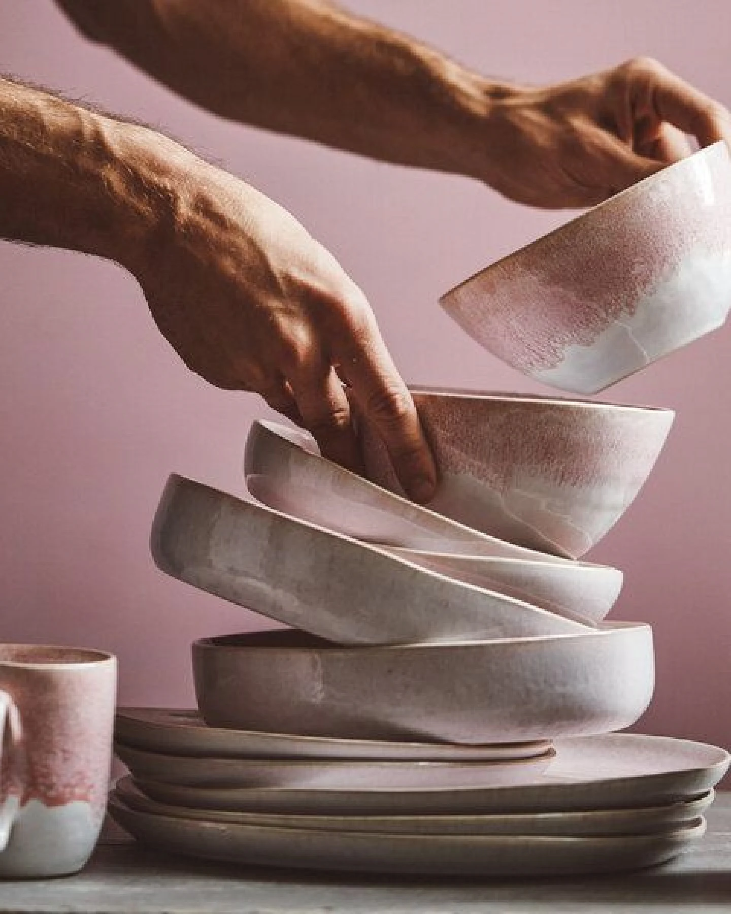 onomao Handgemachte Tasse mit Henkel aus Steinzeug – Ansicht 3