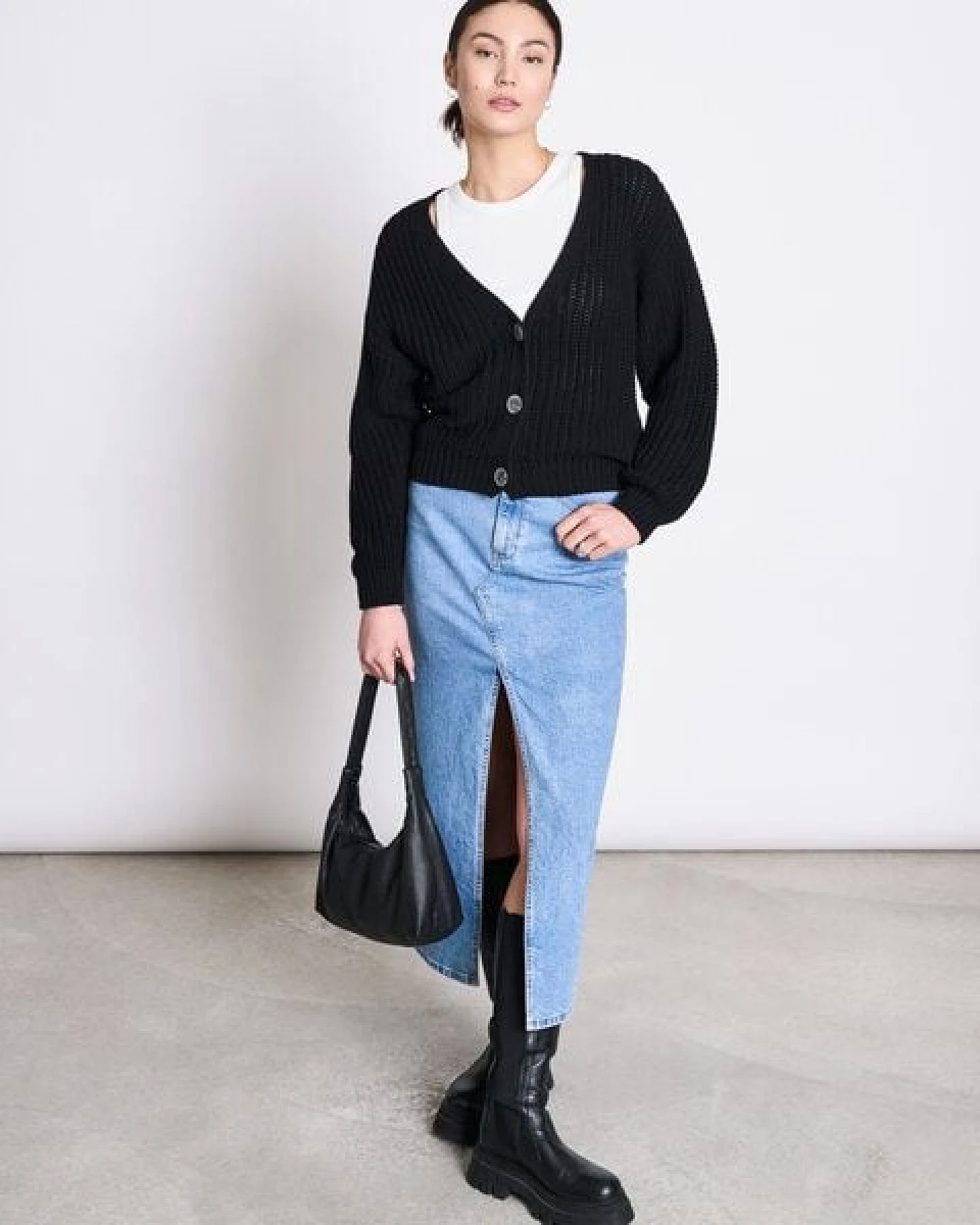 JAN N JUNE V-Ausschnitt Strickjacke LENA aus Baumwolle GOTS – Ansicht 3