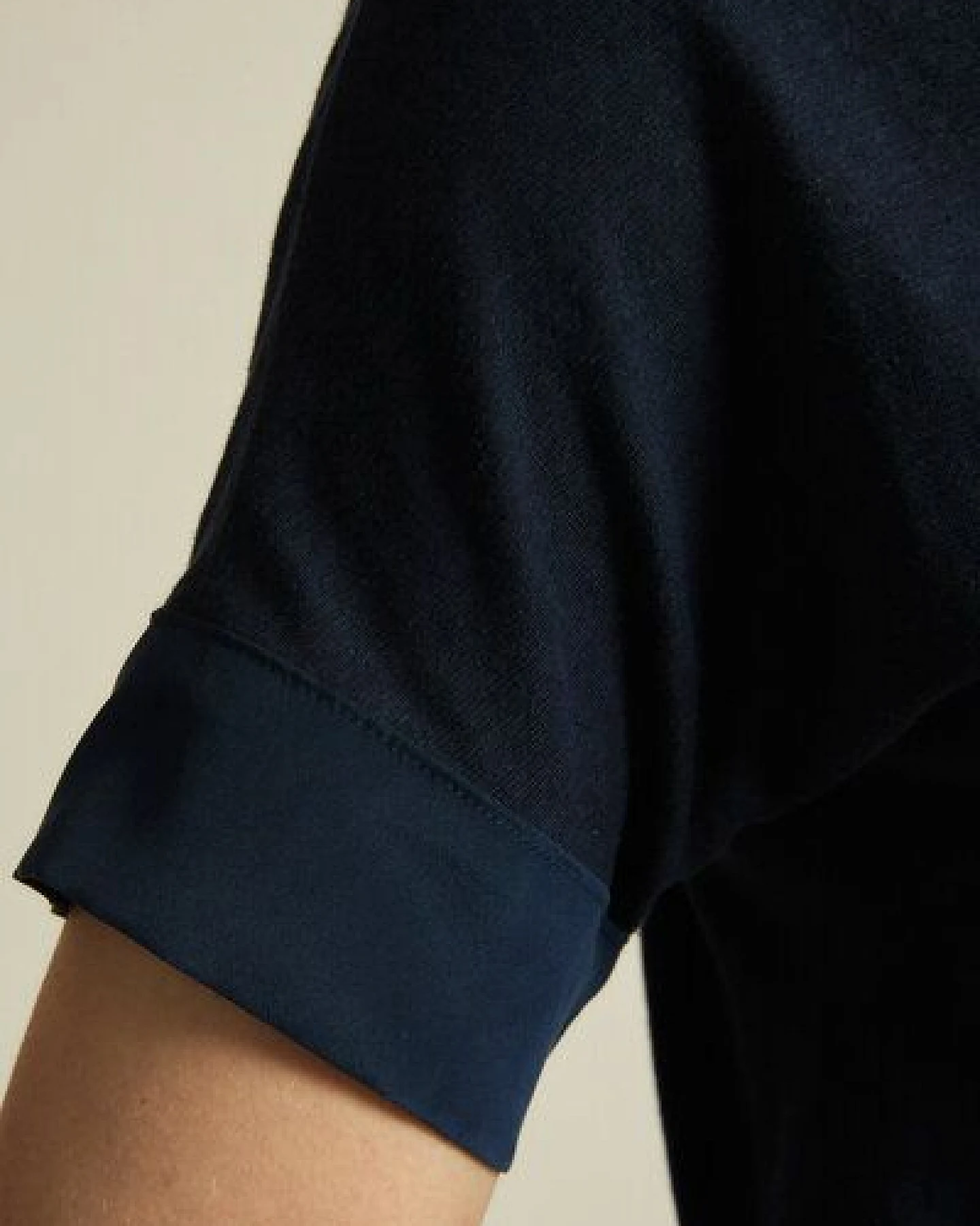 LANIUS Kleid mit V-Ausschnitt aus Hanf mit Bio-Baumwolle – Ansicht 3