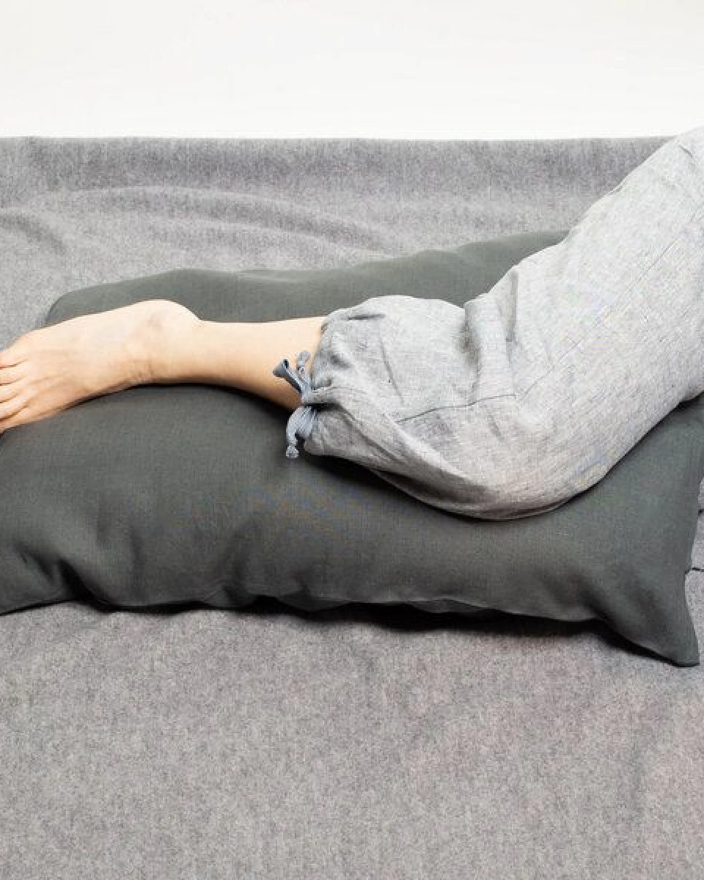 nahtur-design Venen-Entspannungskissen / Rückenstützkissen 60x80 cm mit Leinenbezug – Ansicht 3
