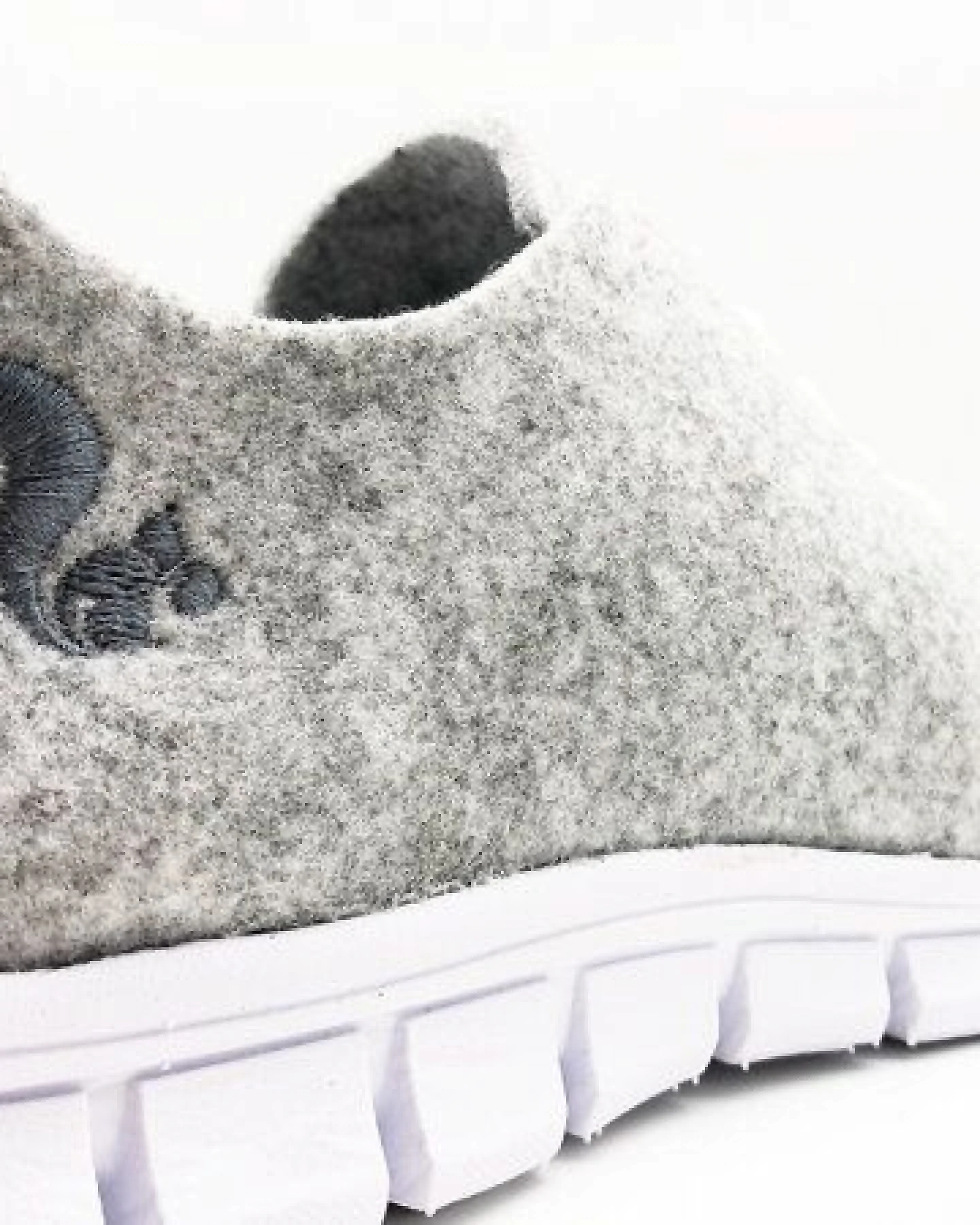 Superleichter, veganer Sneaker "thies ® PET" aus recycelten Flaschen, flexibel und bequem – Ansicht 4