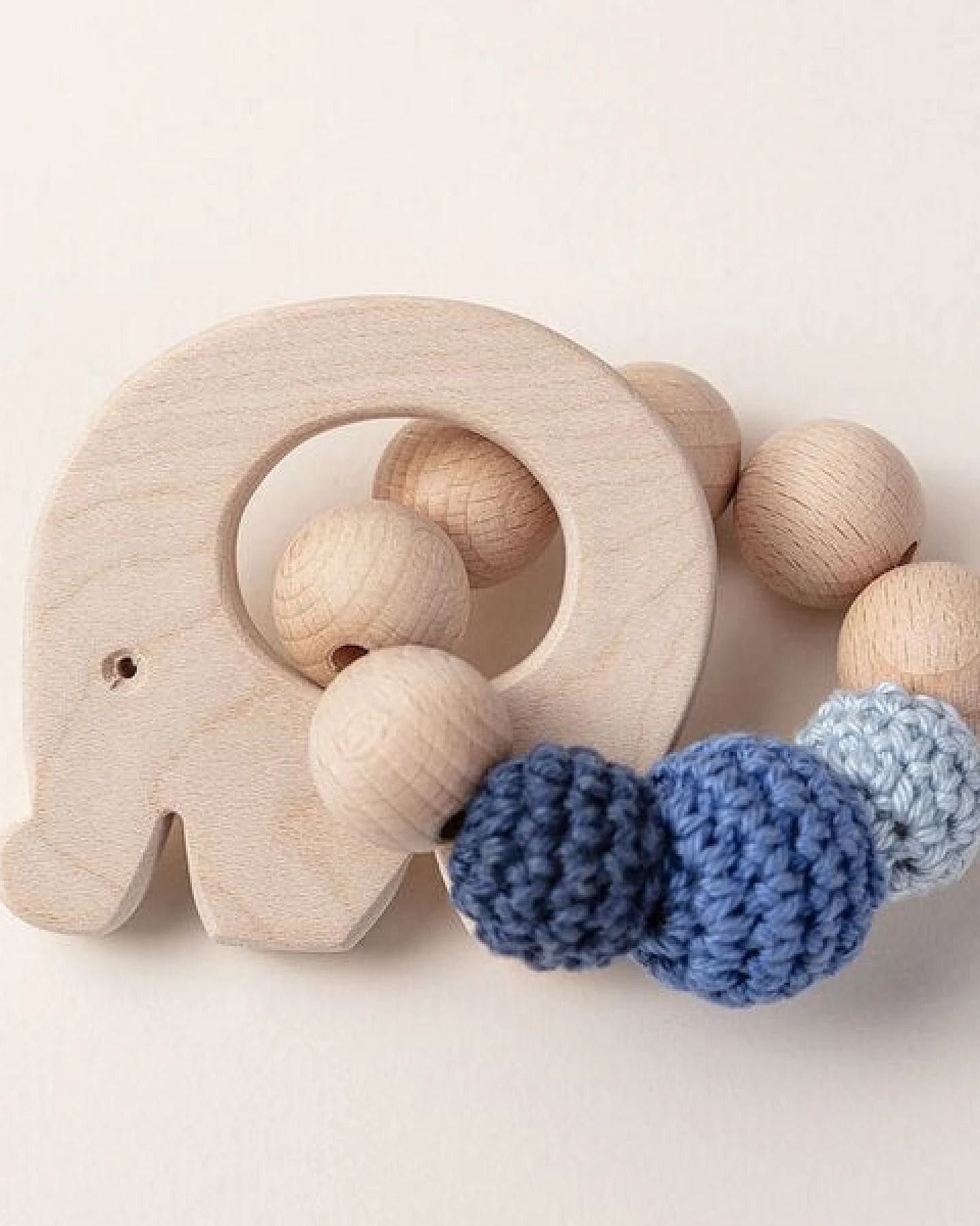 NoniKids Berlin NoniKids Geschenkebox *Wagenkette & Greifling Elefant blau* I Bio Baumwollgarn – Ansicht 4