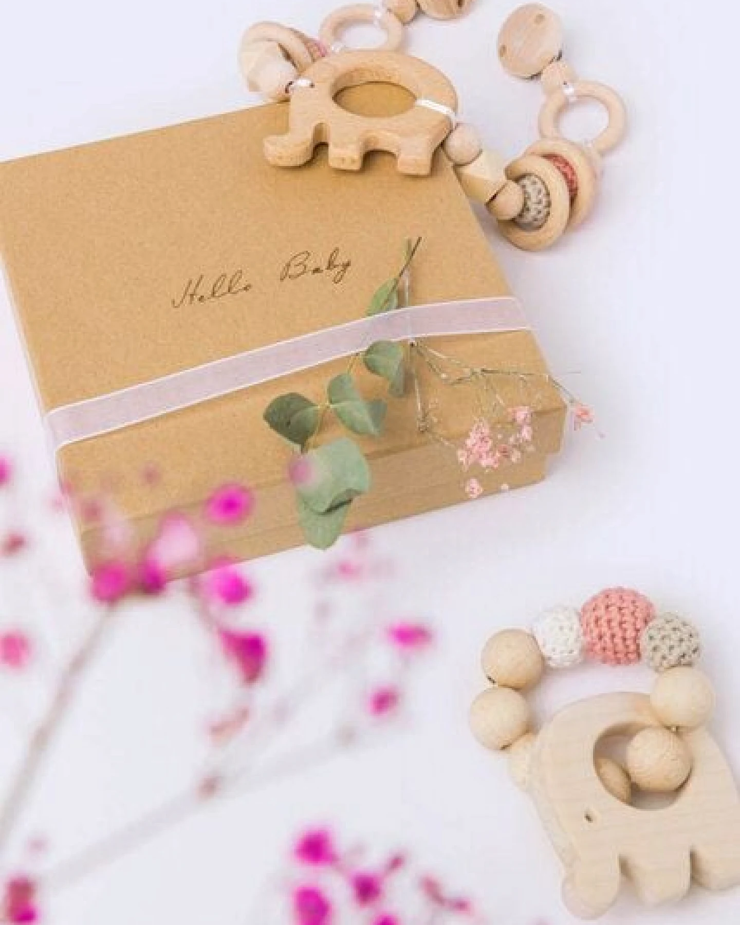 NoniKids Berlin NoniKids Geschenkebox *Wagenkette & Greifling Elefant rosa* I Bio Baumwollgarn – Ansicht 3