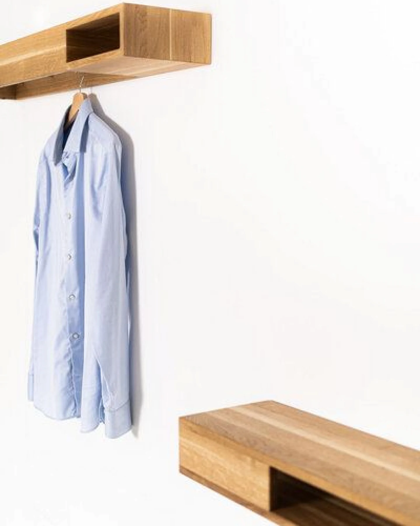 kleiderleiter_de Garderobe GA 1 Set Wandgarderobe GA 2 und Wandregal GA 1 Eichenholz – Ansicht 2