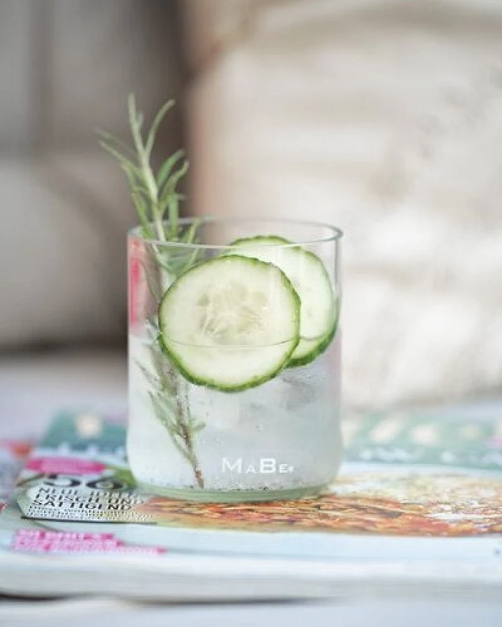 MaBe Trink Glas 250ml - Upcycling aus der Weinflasche - die nachhaltige Geschenkidee - 1 Stk