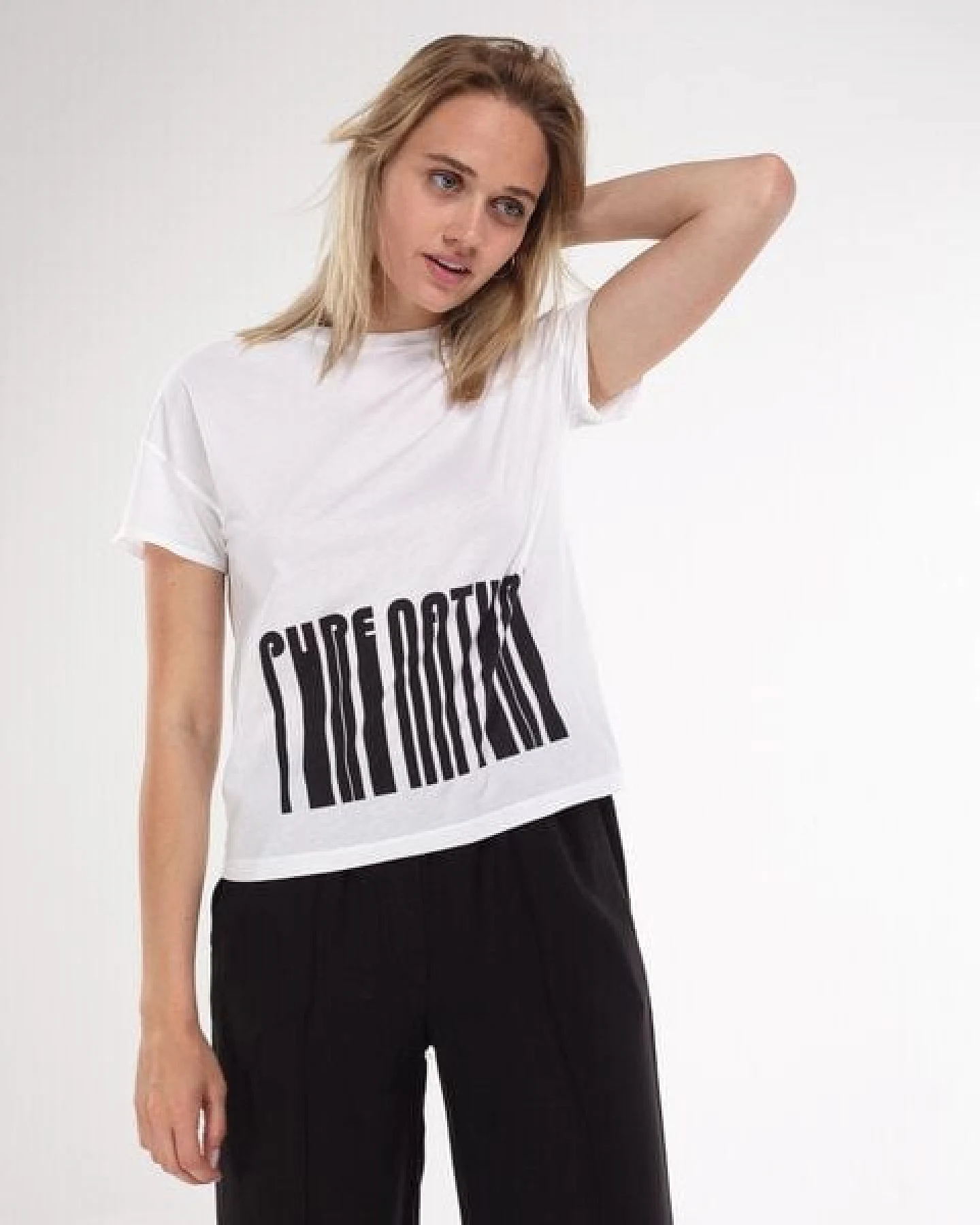 Alma & Lovis Lässiges T-Shirt mit Textprint im Loose Fit – Ansicht 2