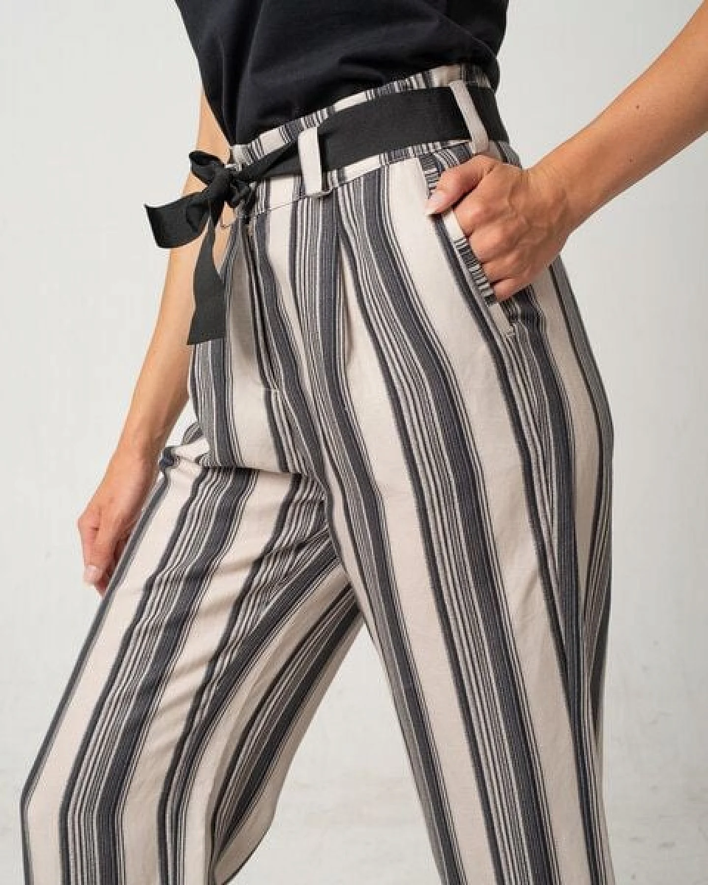 Alma & Lovis Streifen-Culotte aus Leinen und Tencel 'Shadow Culotte' – Ansicht 3