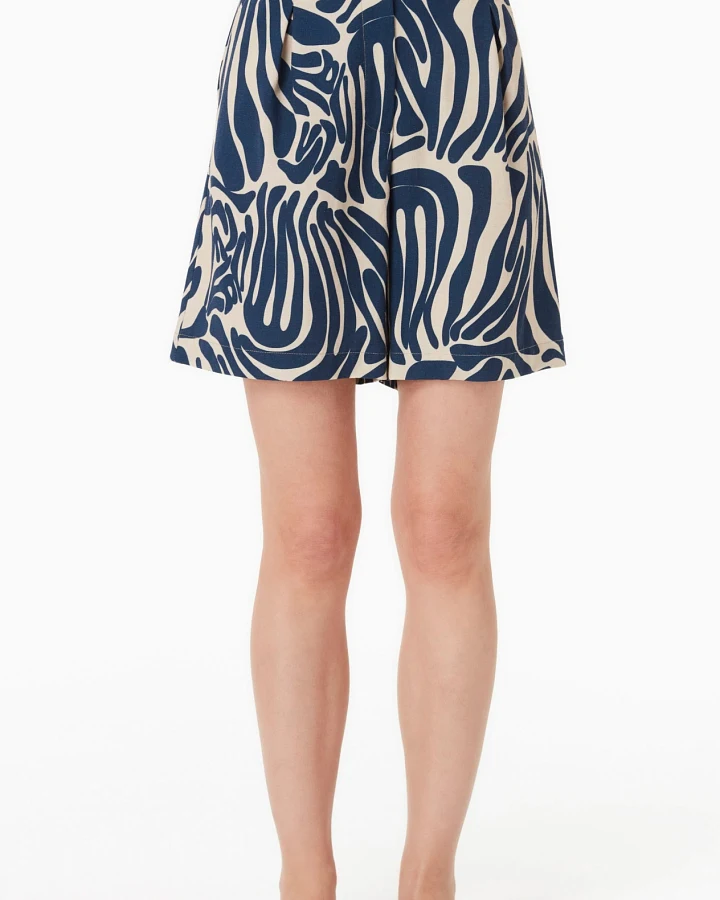 ORGANICATION Damen vegan Shorts Mit Muster Abstrakt