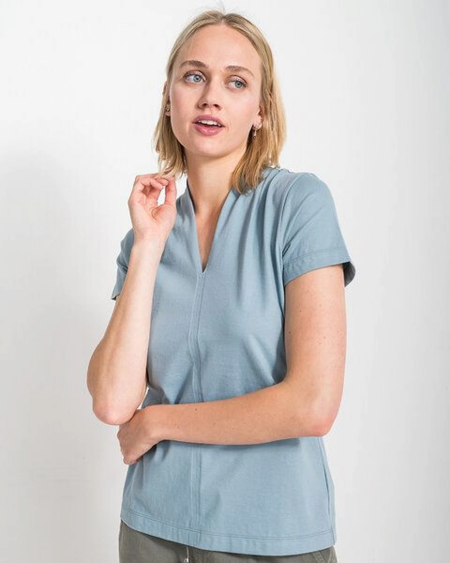 Alma & Lovis Kurzarmshirt aus Bio-Baumwolle – Ansicht 2