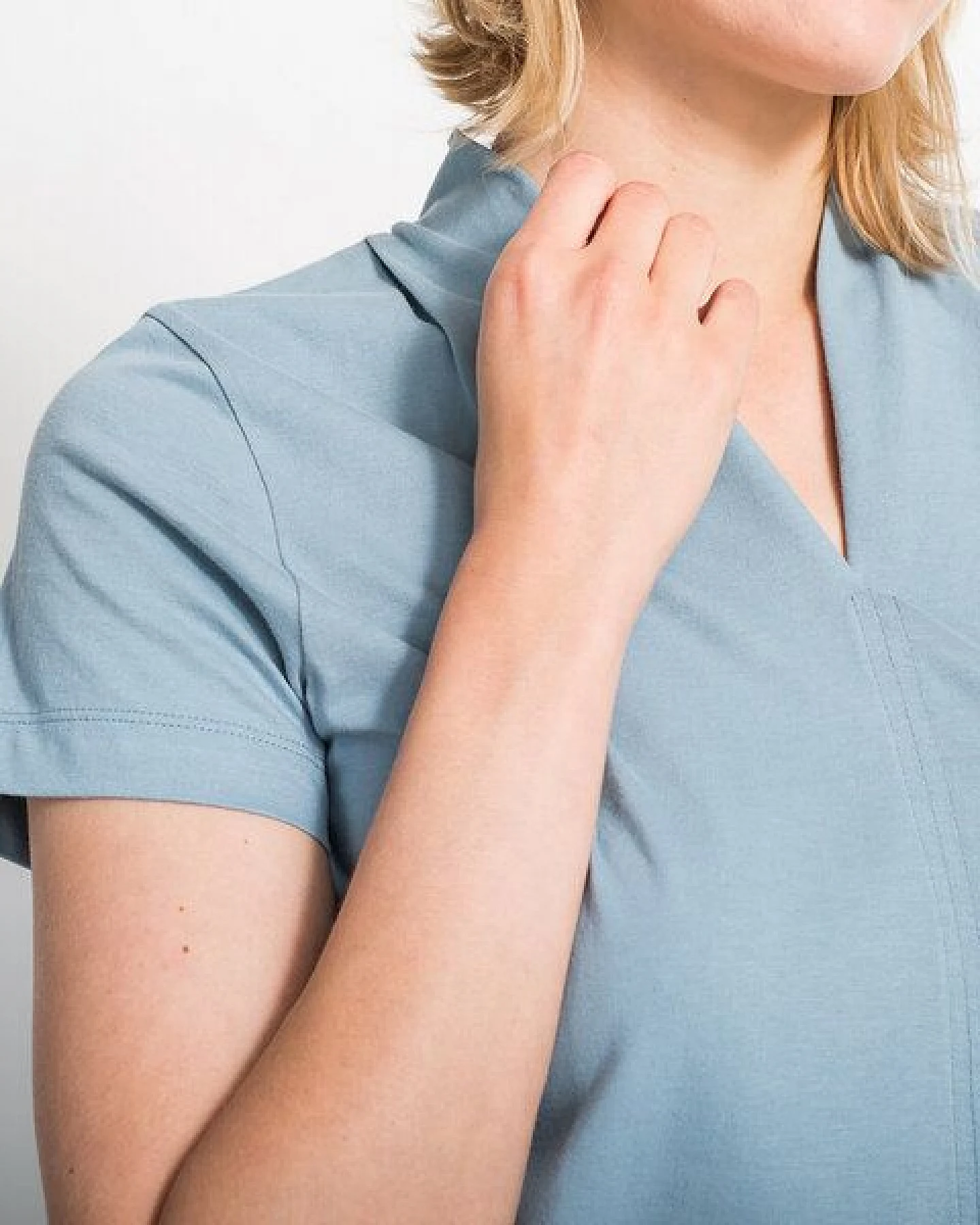 Alma & Lovis Kurzarmshirt aus Bio-Baumwolle – Ansicht 3