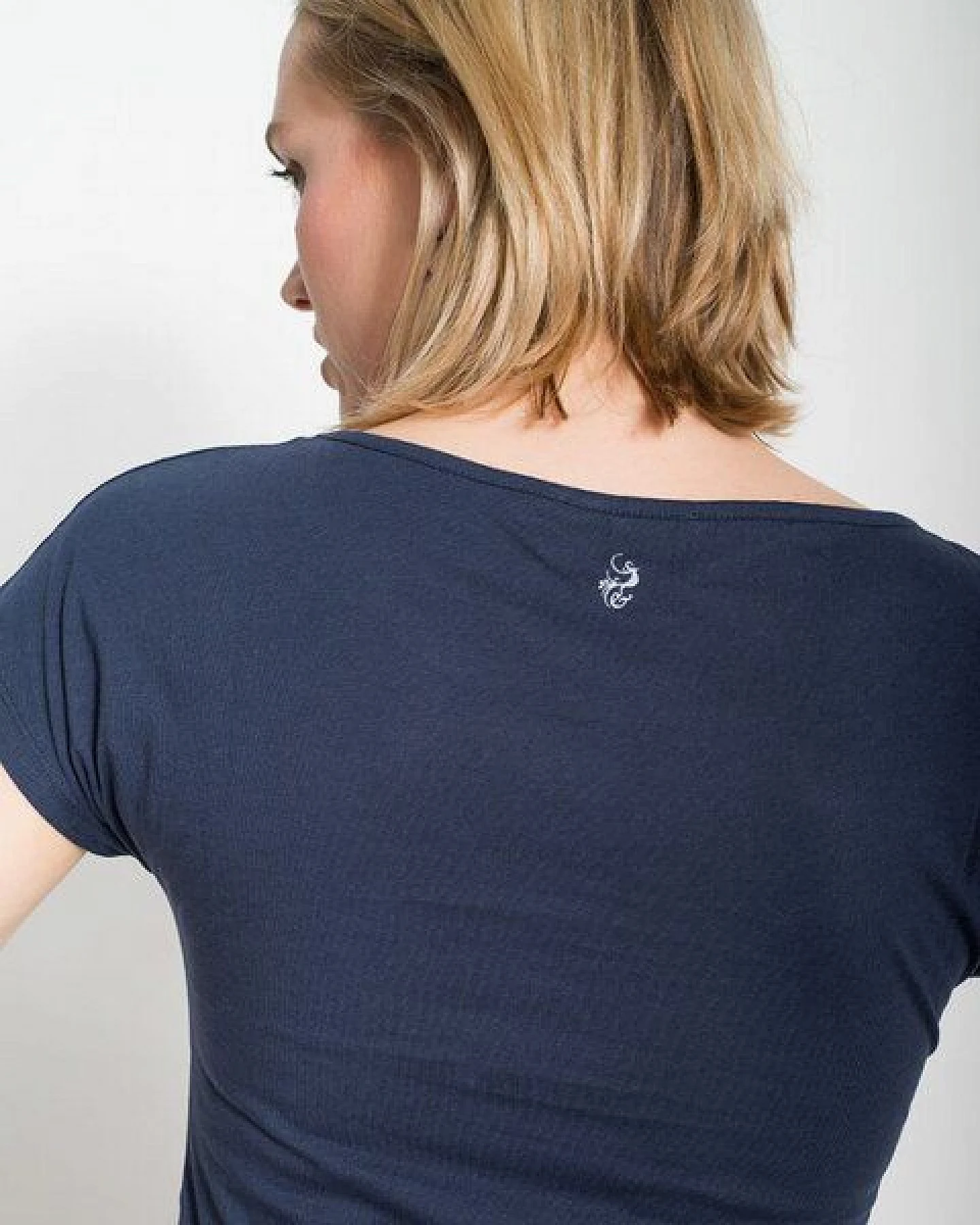 Alma & Lovis T-Shirt aus Bio-Baumwolle – Ansicht 4