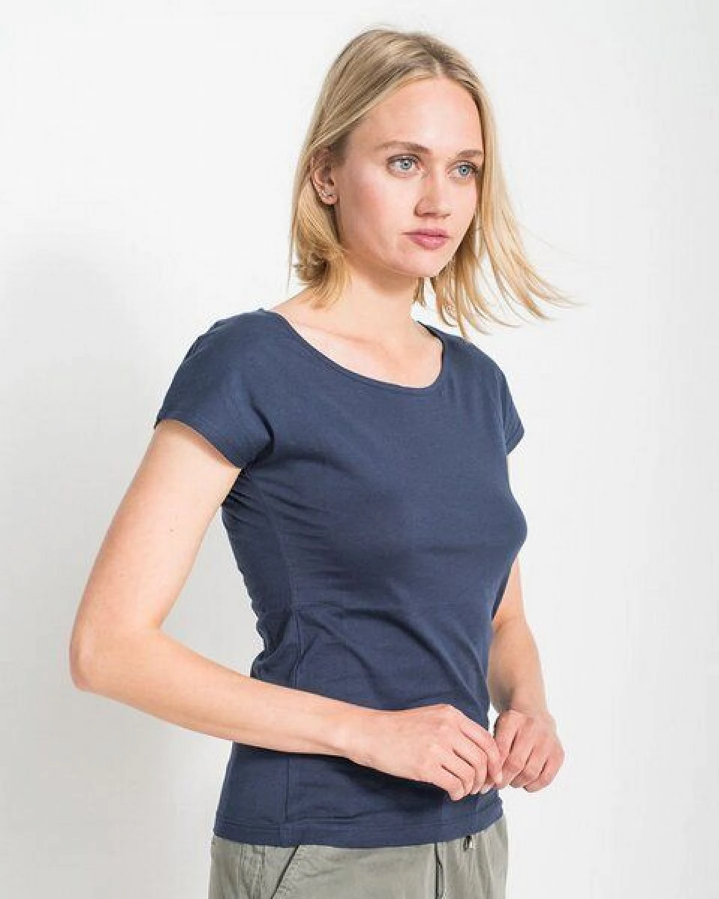Alma & Lovis T-Shirt aus Bio-Baumwolle – Ansicht 3