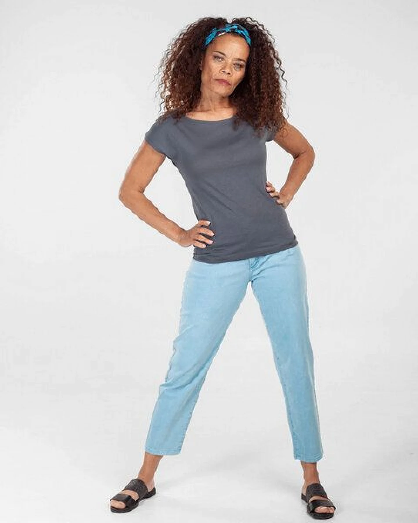 Alma & Lovis T-Shirt aus Bio-Baumwolle – Ansicht 2