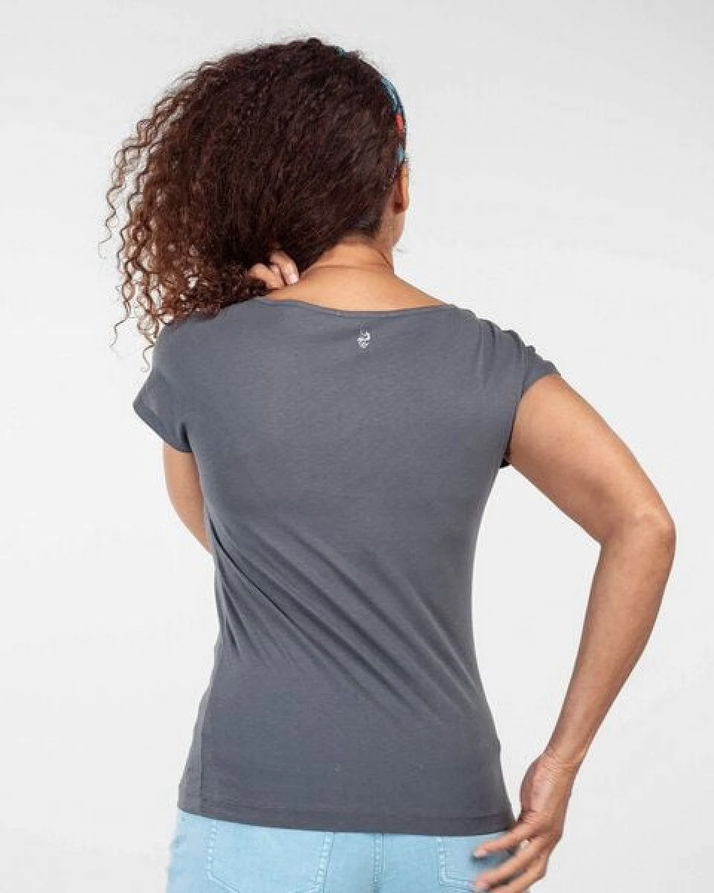 Alma & Lovis T-Shirt aus Bio-Baumwolle – Ansicht 4