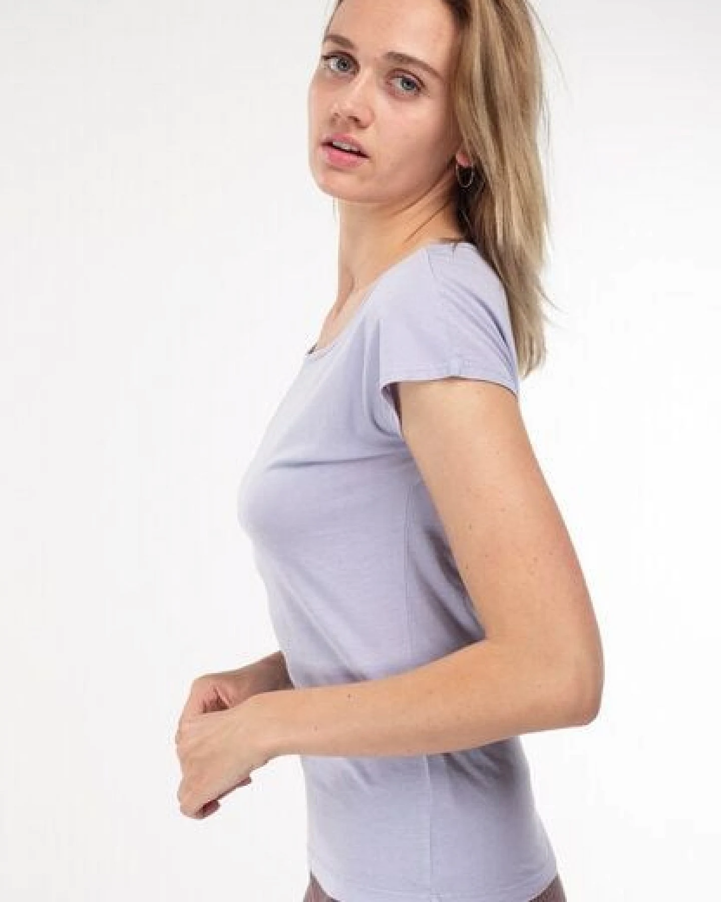 Alma & Lovis T-Shirt aus Bio-Baumwolle – Ansicht 4