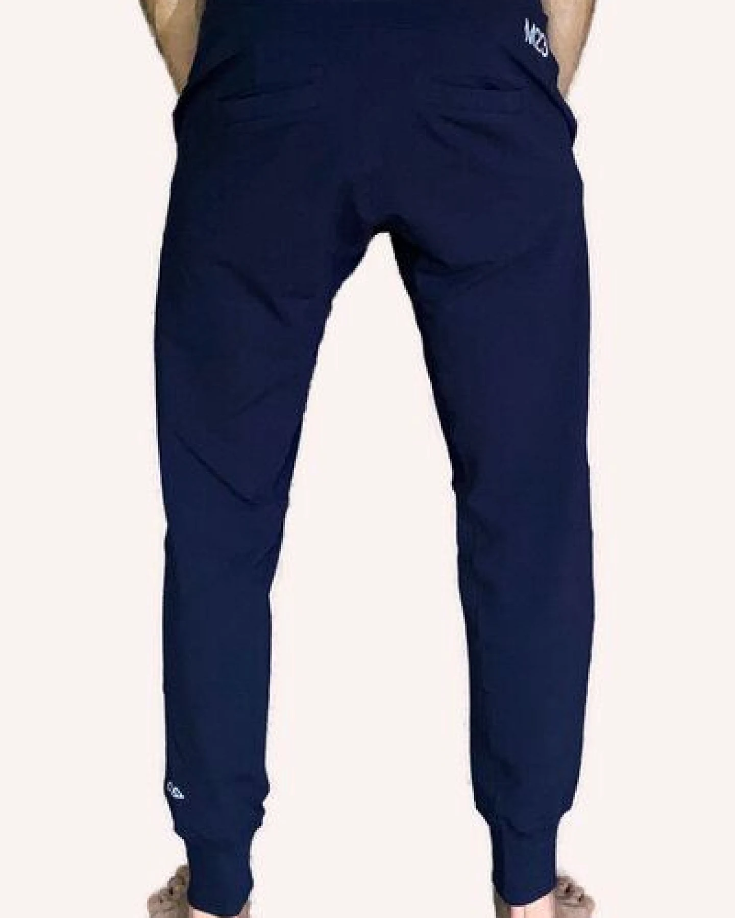 M23 Herren Jogginghose aus Bio-Baumwolle, Modell "Clint" – Ansicht 2