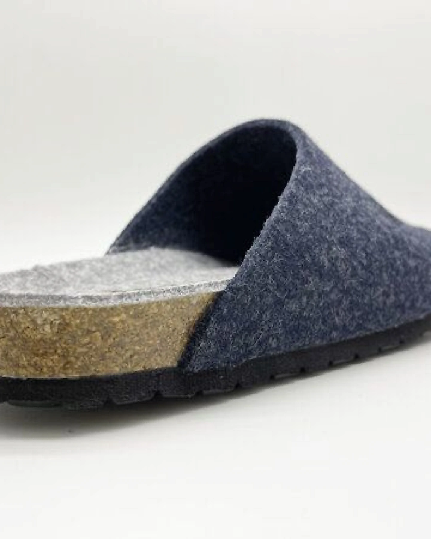 Veganer Bio Clog "thies ® PET" uni, aus recycelten Flaschen, fair produziert mit Tieffussbett – Ansicht 3
