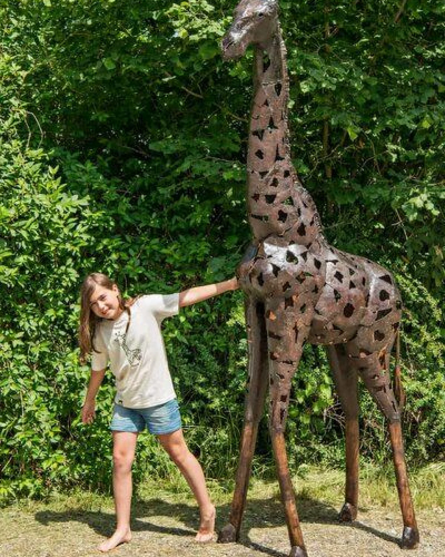 Maishameanslife Twiga - Kleine Giraffe - Bio T-shirt für Kinder - Naturweiß - Unisex – Ansicht 4