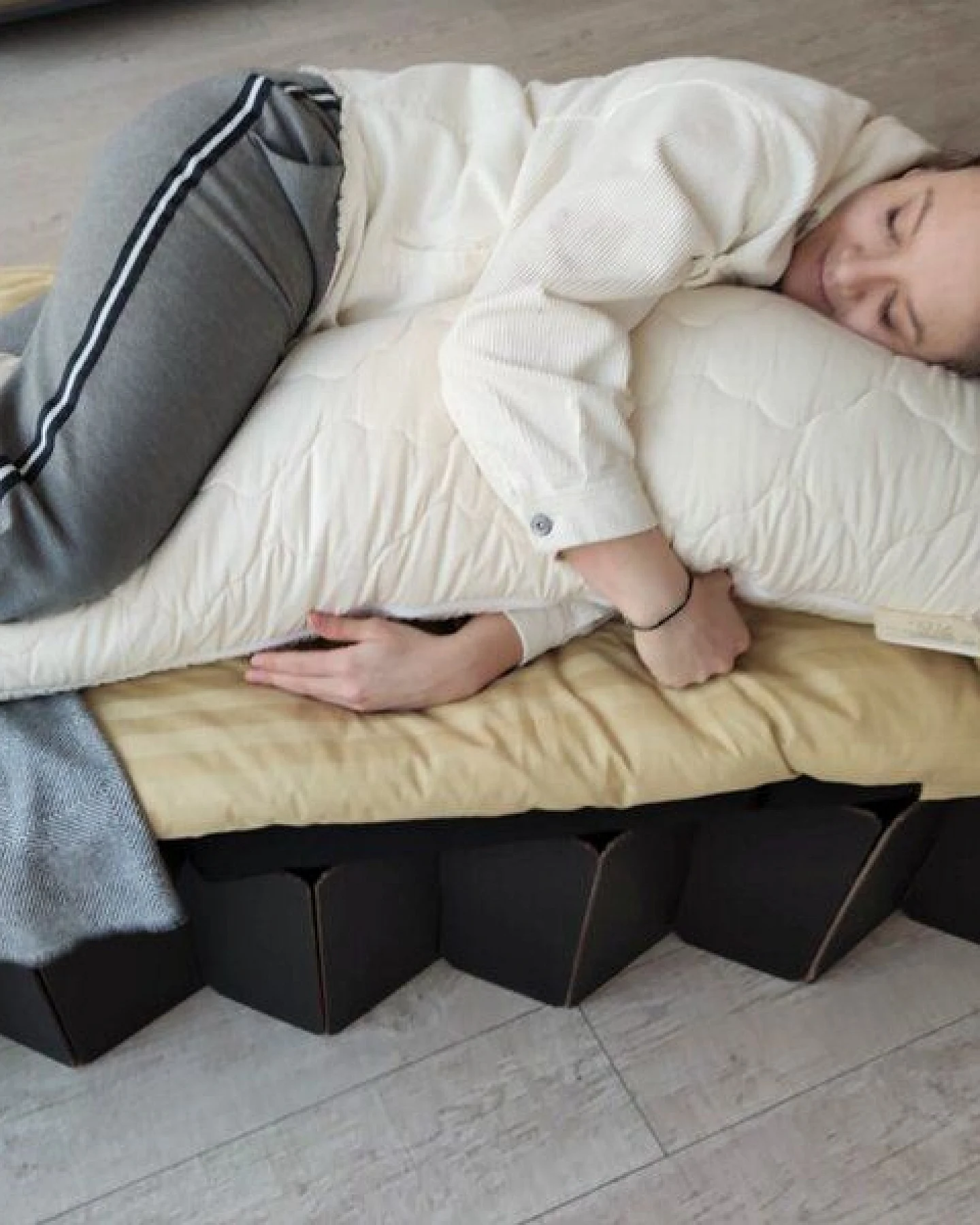 KOMA Schlafgut Kapok Bio Seitenschläferkissen oder Stillkissen, 40x140cm – Ansicht 2