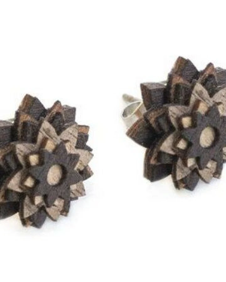 BeWooden Ohrstecker mit Holzdetails