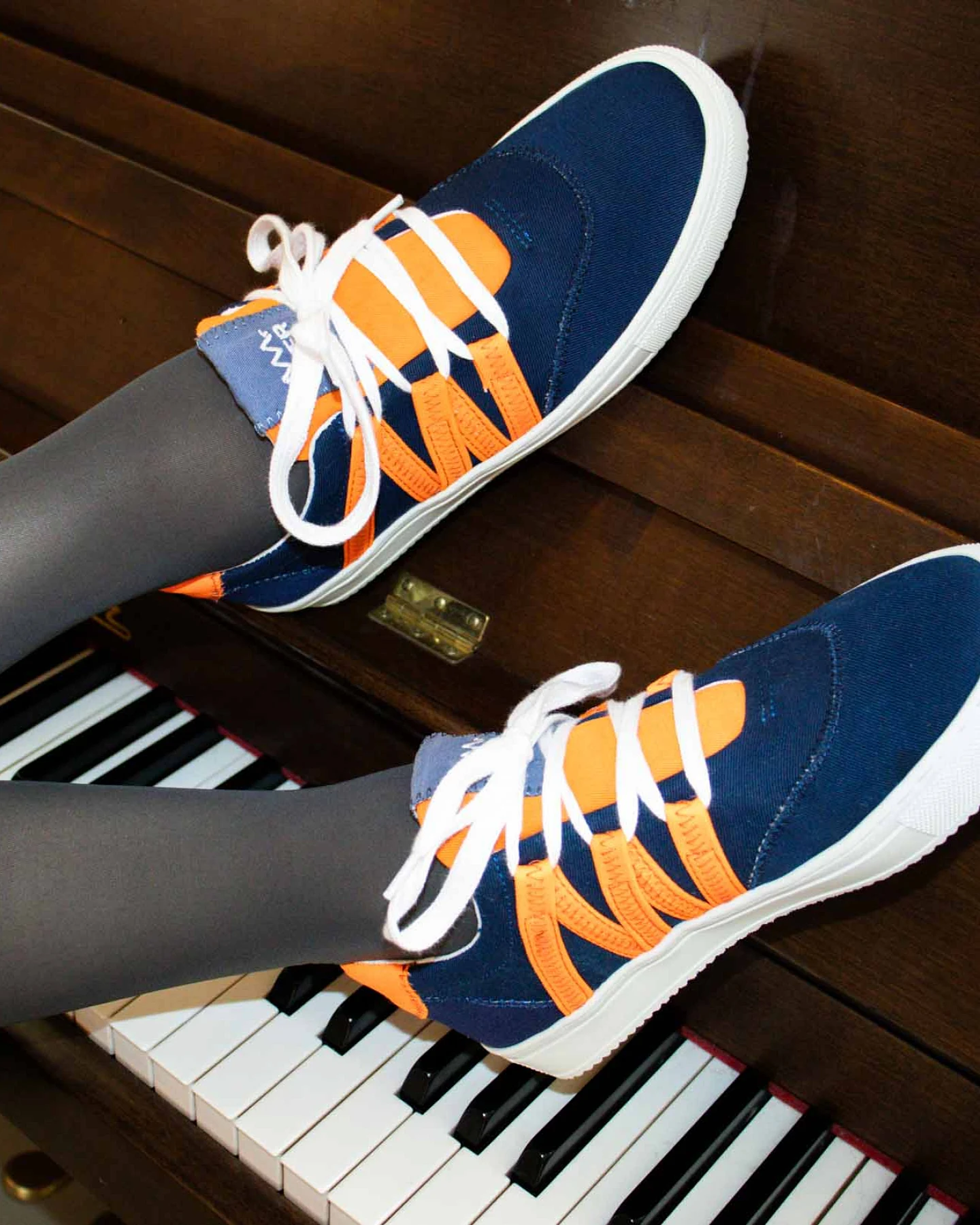 VAER Herren vegan Sneaker Stark Phoenix Blau/Orange – Ansicht 2