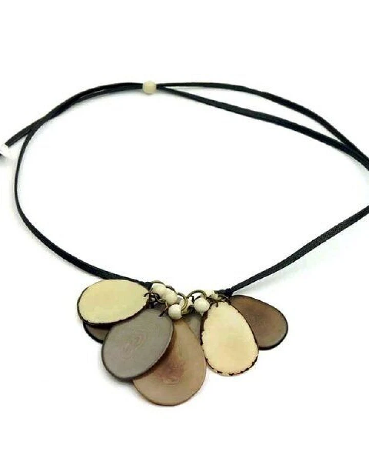 Mekhada Tagua Kette "Coco", Länge verstellbar bis ca. 70 cm, Textilband, Steinnuß (Naturprodukt), Fairtrade